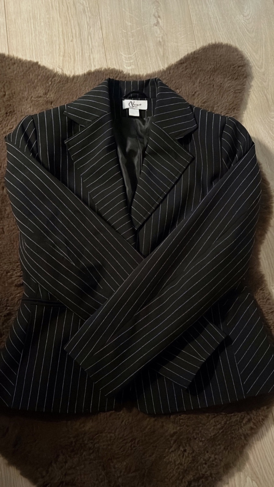 Tailleur pour femme élégant et chic  – à demander en pv – taille Taille unique 2