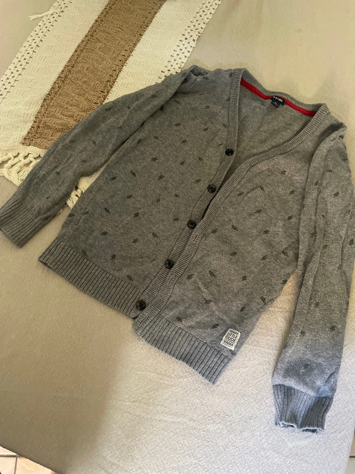 Gilet garçon KIABI gris – Kiabi – taille 6 ans / 116 cm 4