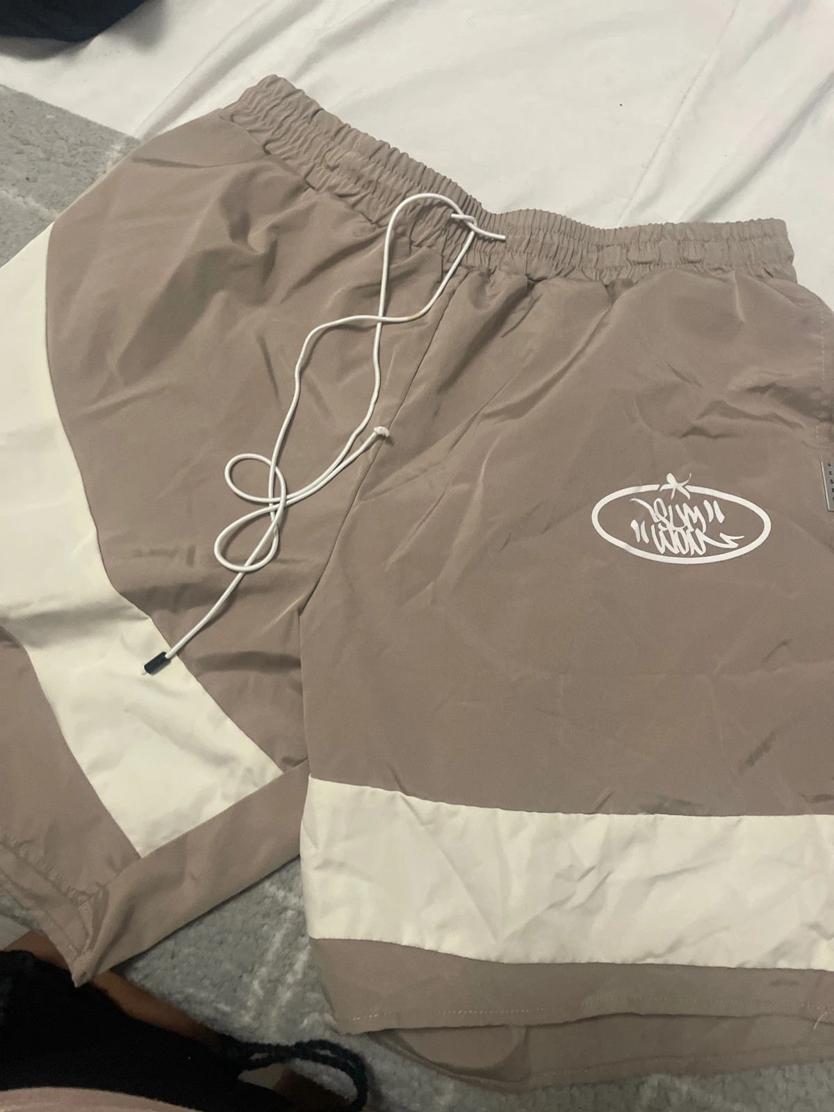 Short léger homme – Weekday – taille M 2