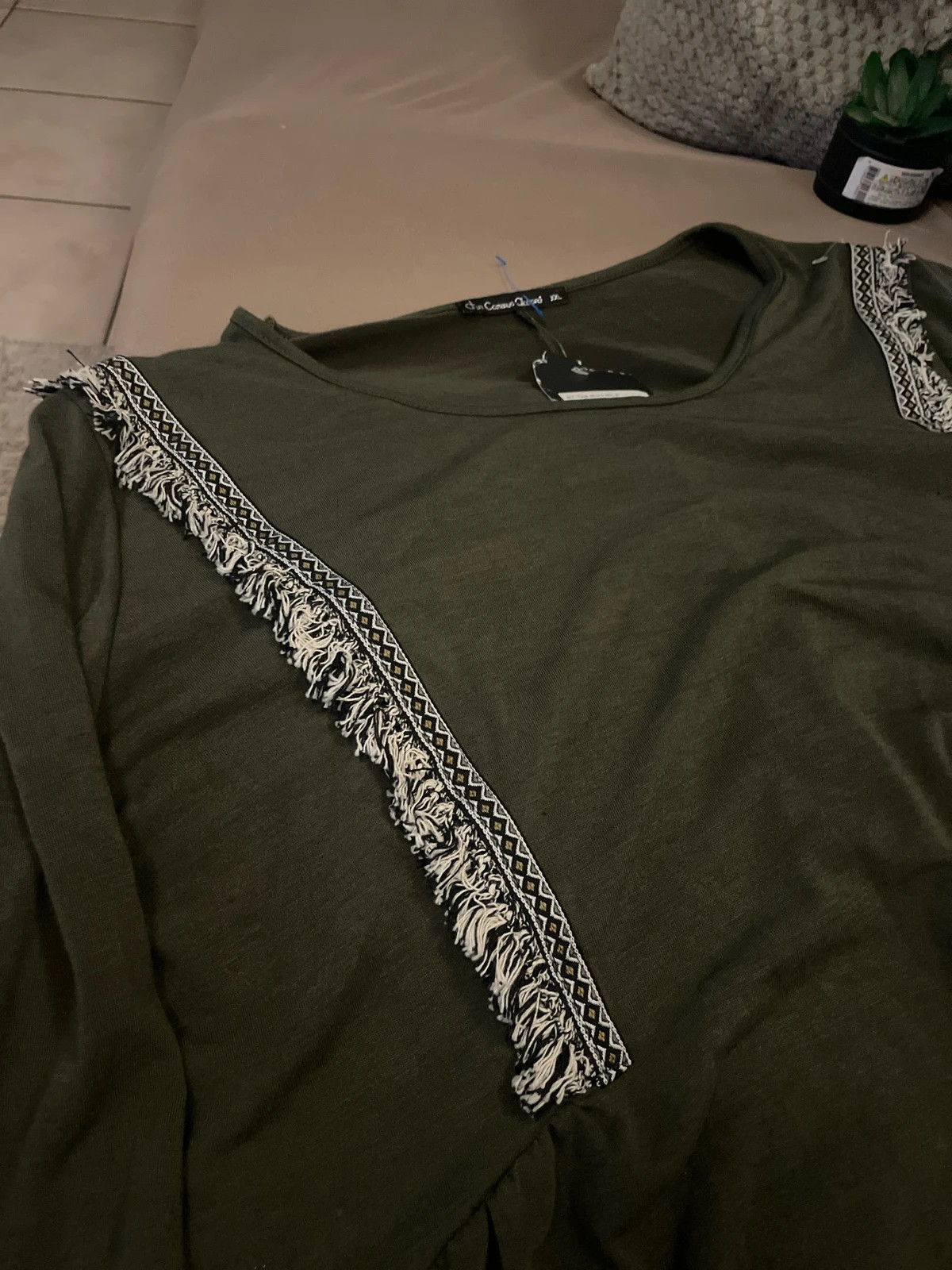 Haut kaki D’un Commun Accord à franges – XXL – d'un commun accord – taille XL / 42 / 14 2
