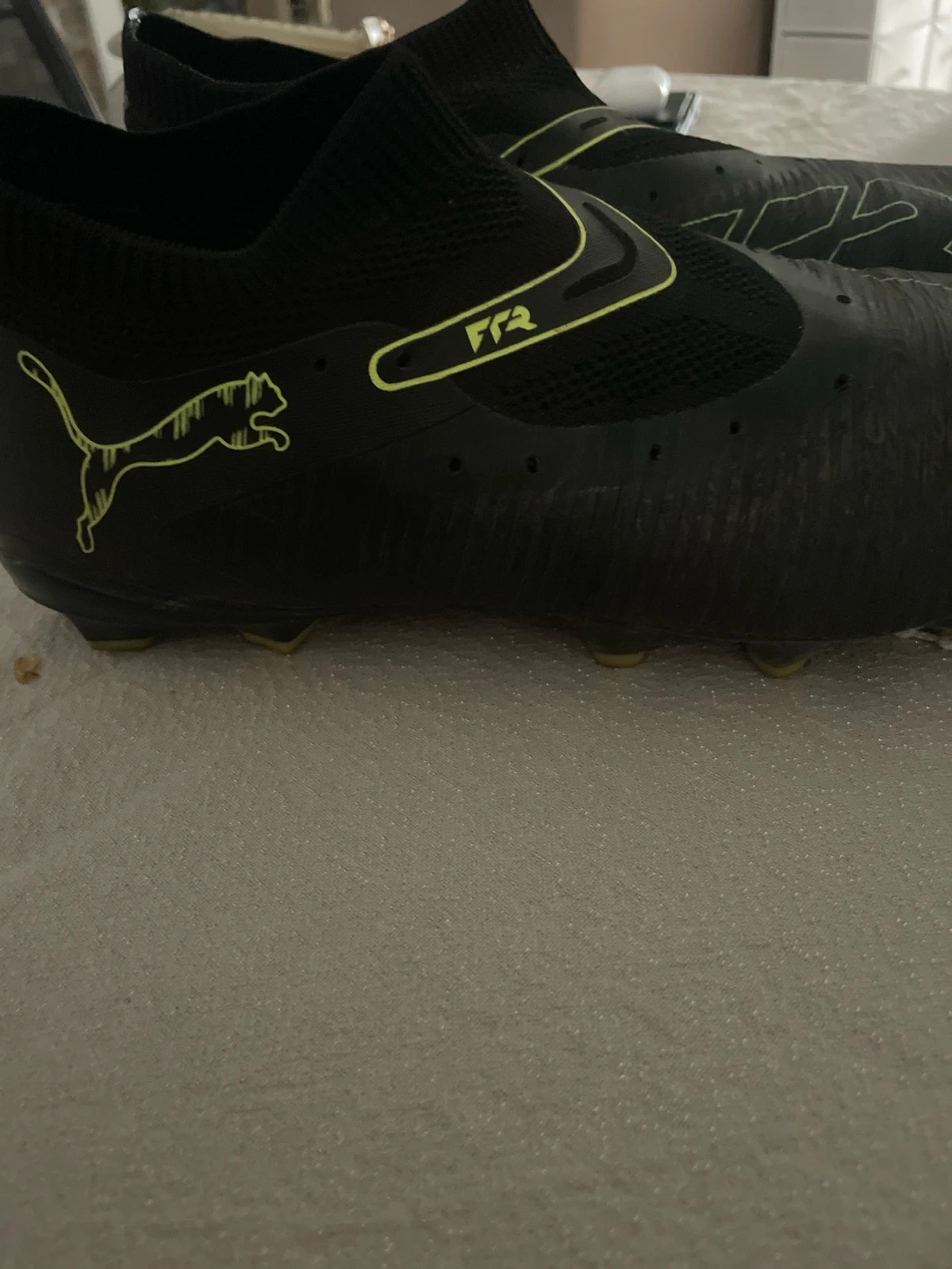 Crampon homme – Puma – taille 45 4