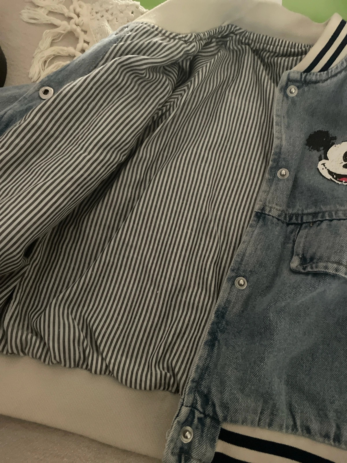 Veste en jean Mickey – Disney – taille 6 ans / 116 cm 3