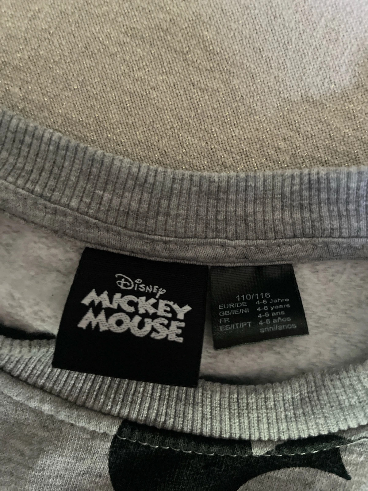 Pull Mickey – Disney – taille 4 ans / 104 cm 4