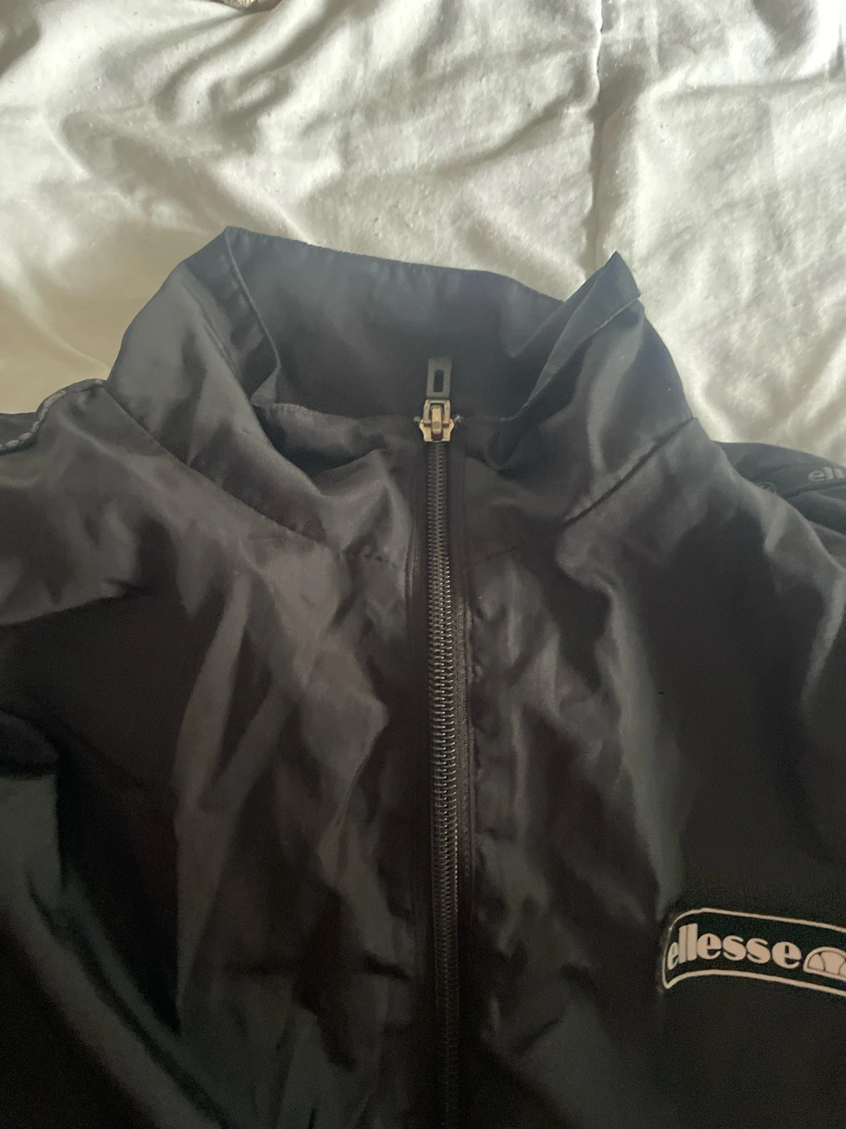 Veste de sport elles se – Ellesse – taille 10 ans / 140 cm 3