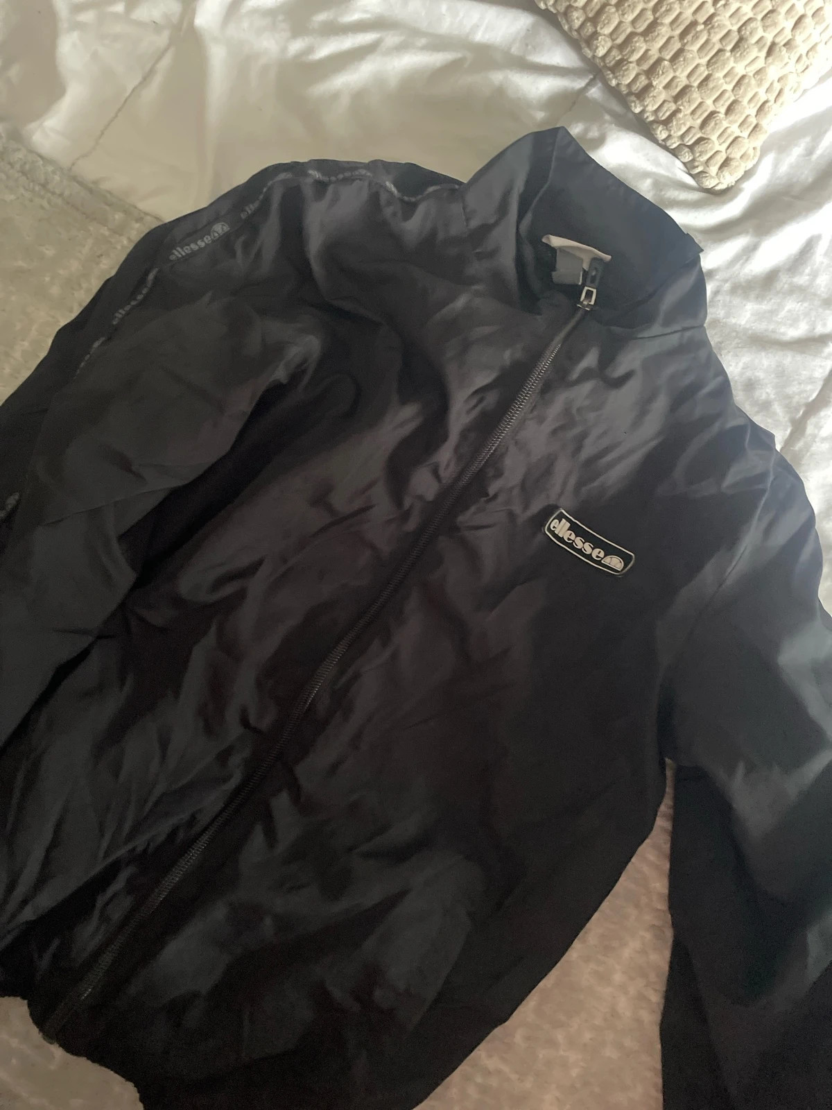 Veste de sport elles se – Ellesse – taille 10 ans / 140 cm 4