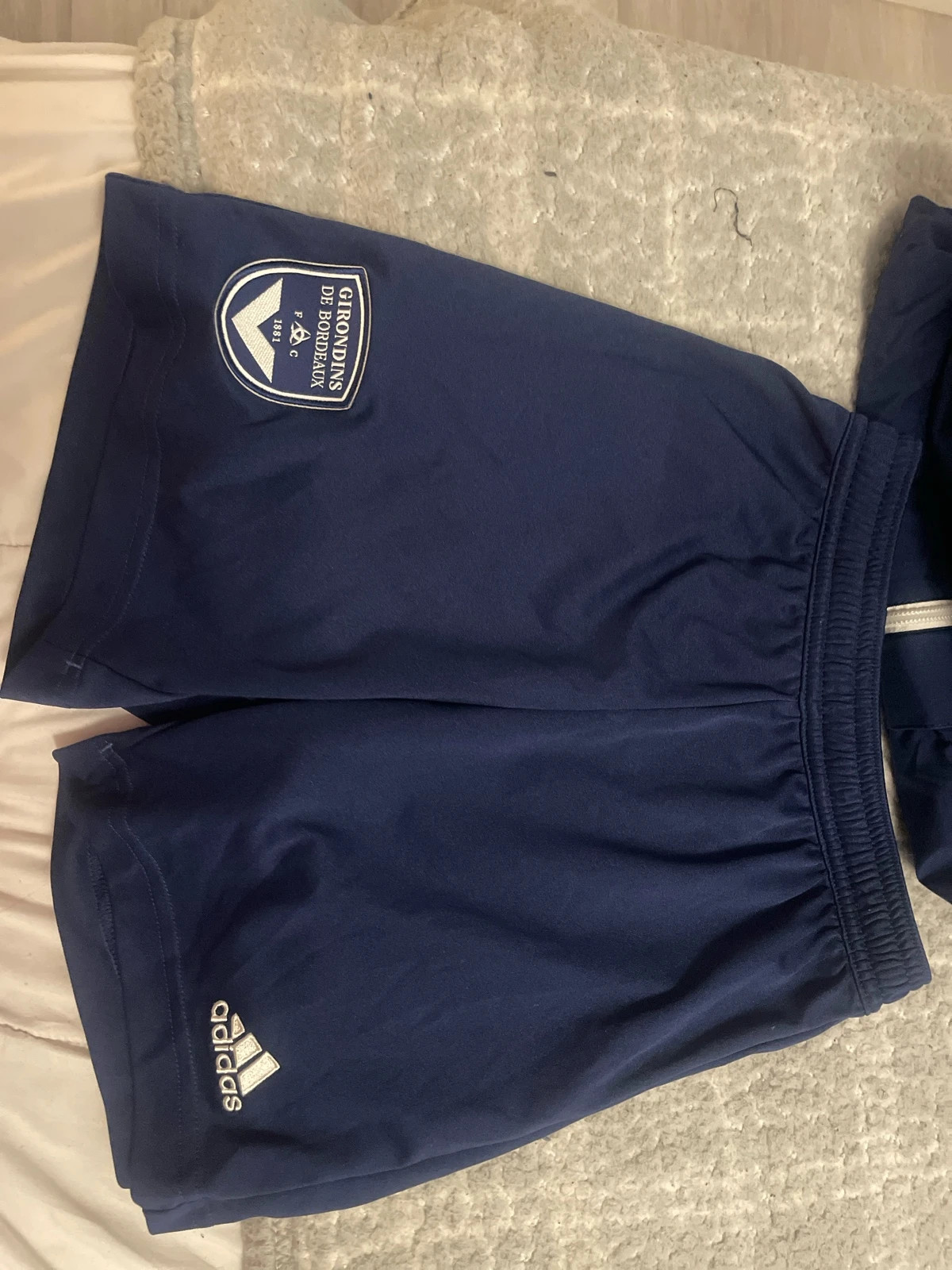 Short de foot – adidas – taille 9 ans / 134 cm 2