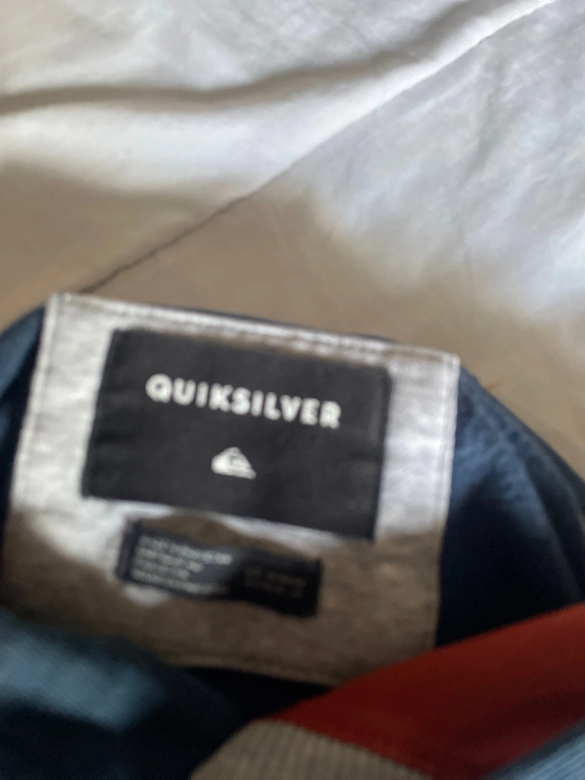 Sweat à capuche Quiksilver garçon – 12 ans – Quiksilver – taille 12 ans / 152 cm 3