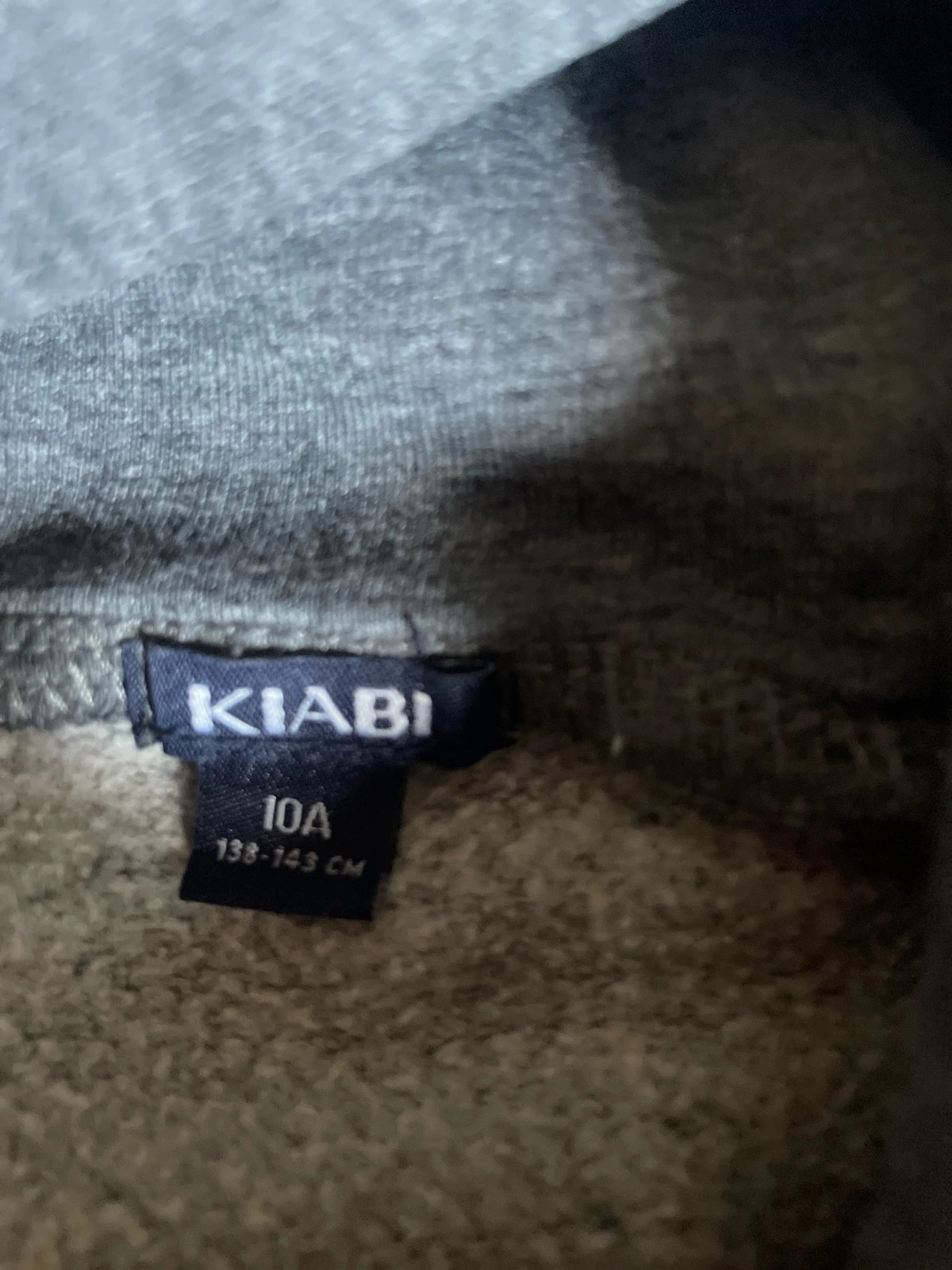 Sweat à capuche garçon Kiabi gris – 10 ans – Kiabi – taille 10 ans / 140 cm 4