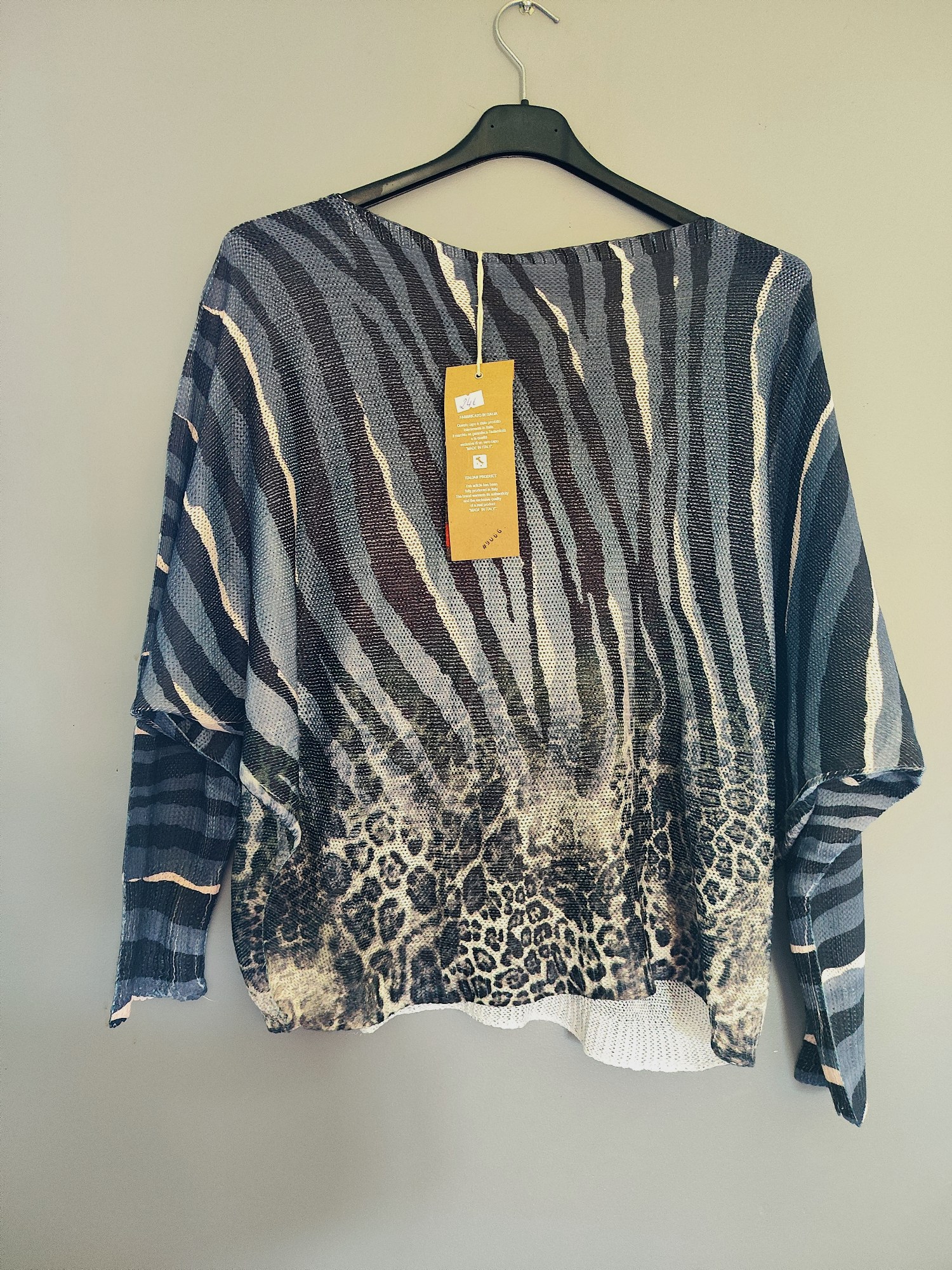 Pull Capucine Mode imprimé léopard et zèbre – Capucine Mode – taille Taille unique