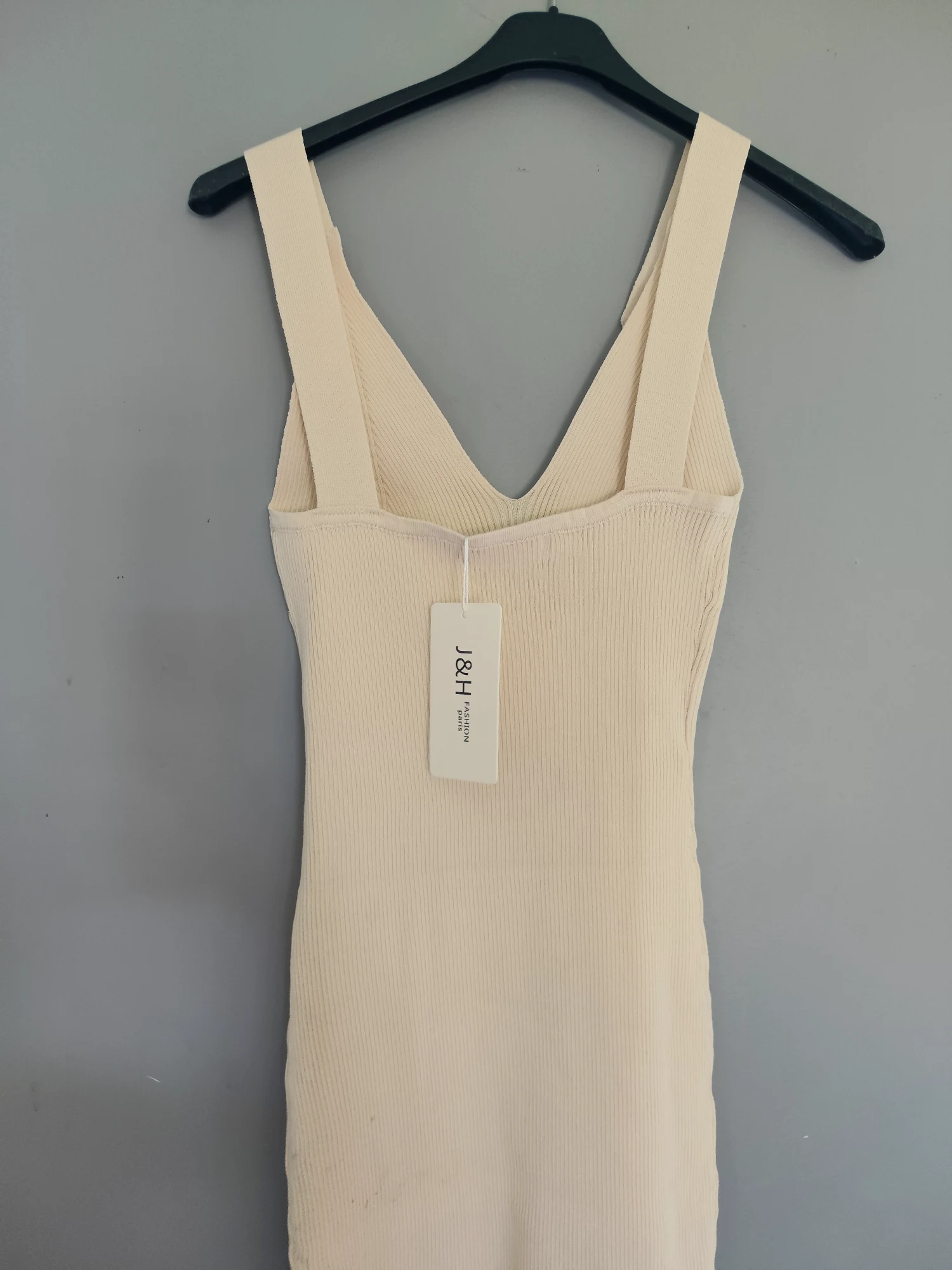 Robe moulante en maille beige J&H Fashion – J&H Fashion Paris – taille S