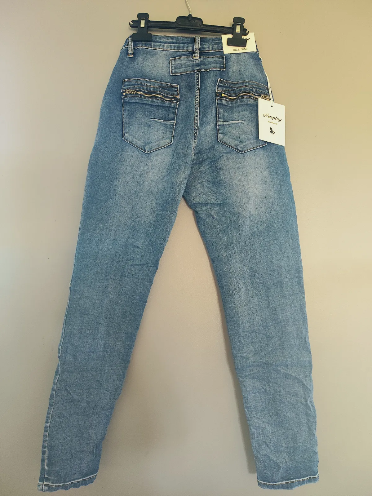 Jean effet boutonne taille 34 – Chic shop – taille 34 4