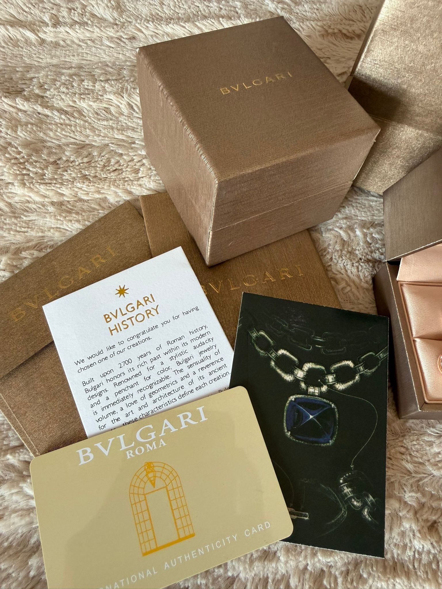 Boucles d'oreilles Bvlgari B.zero1 or ro 5