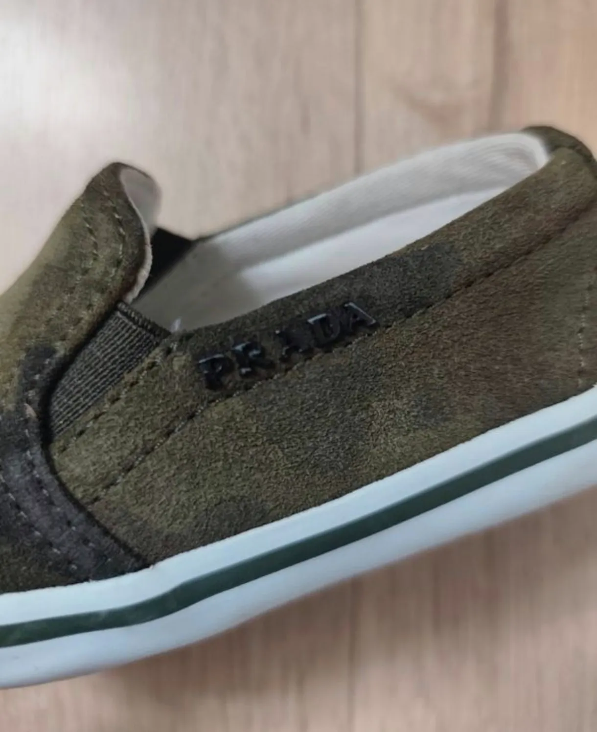 Sneakers Slip-on Prada pour enfant – Prada – taille EU 24 5