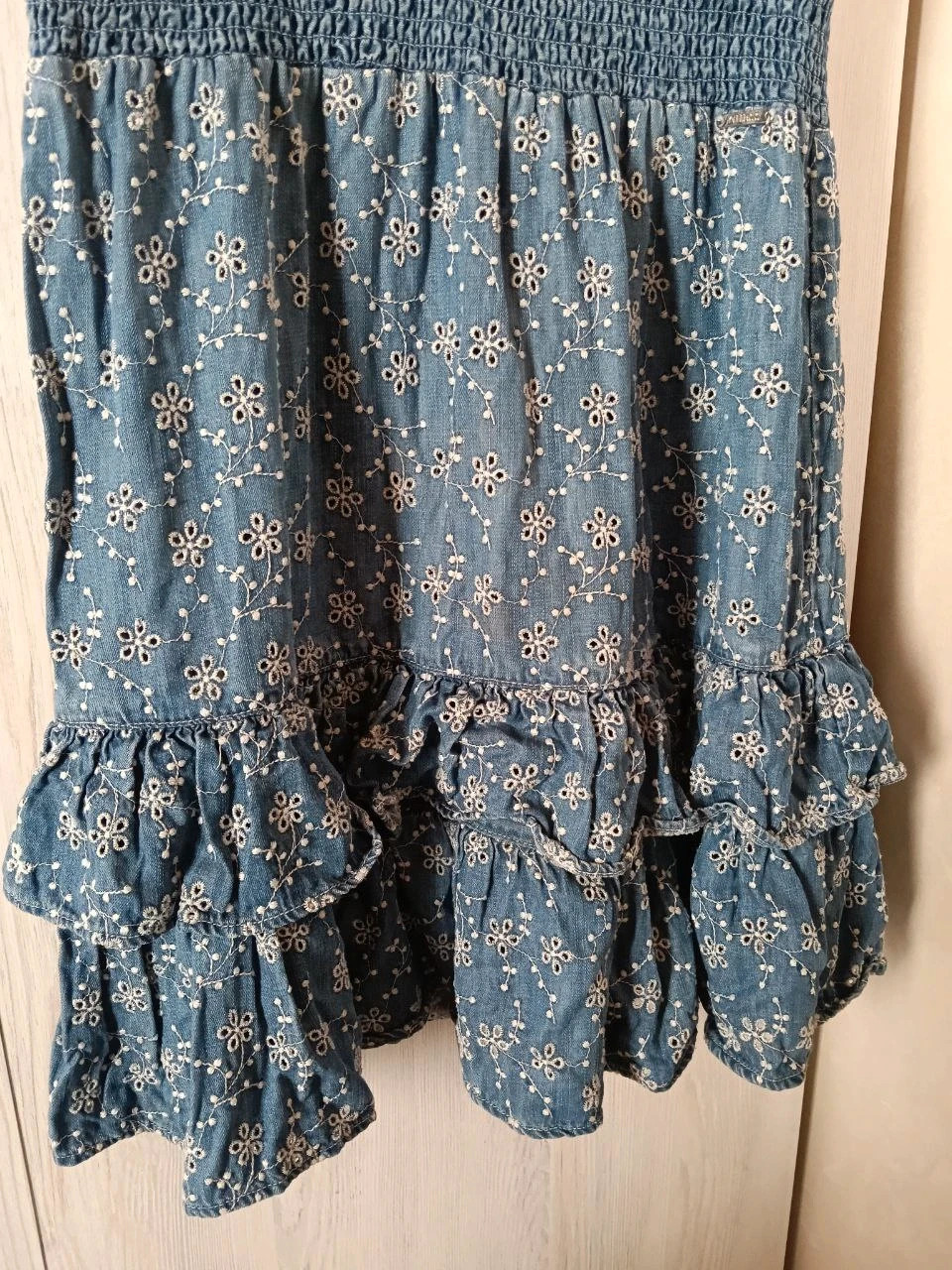 Robe Guess taille 16 ans – GUESS – taille 16 ans / 176 cm 4