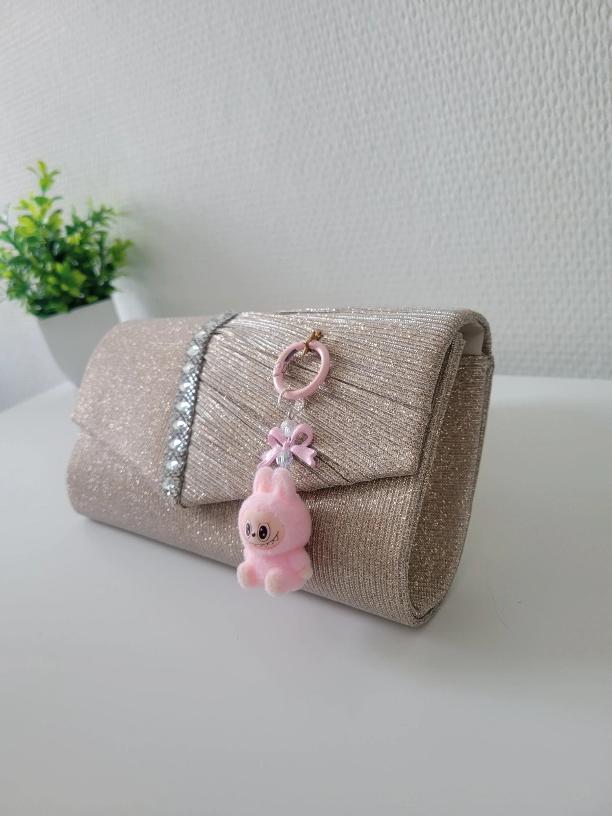 Pochette femme labubu 5