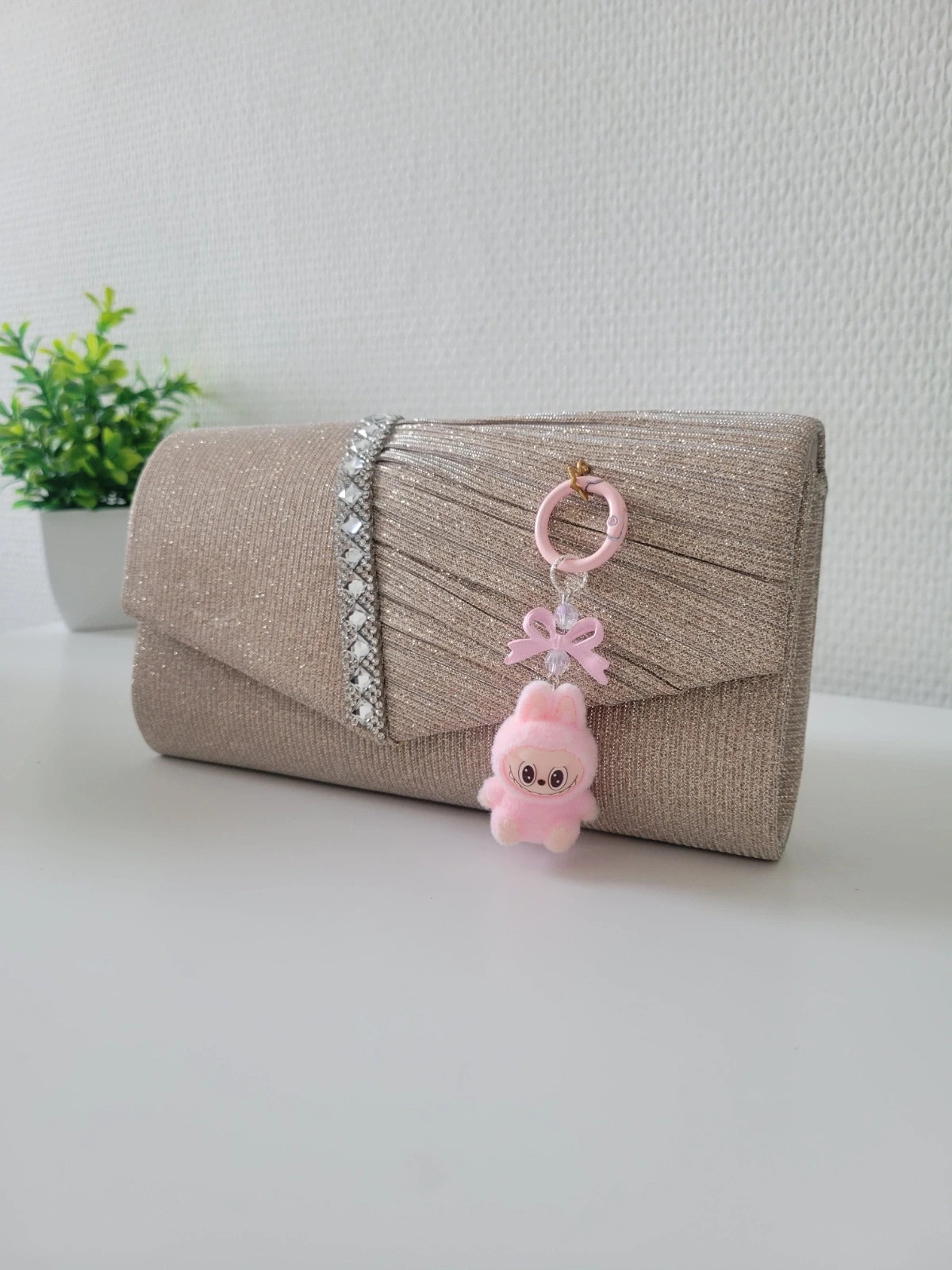 Pochette femme labubu 3