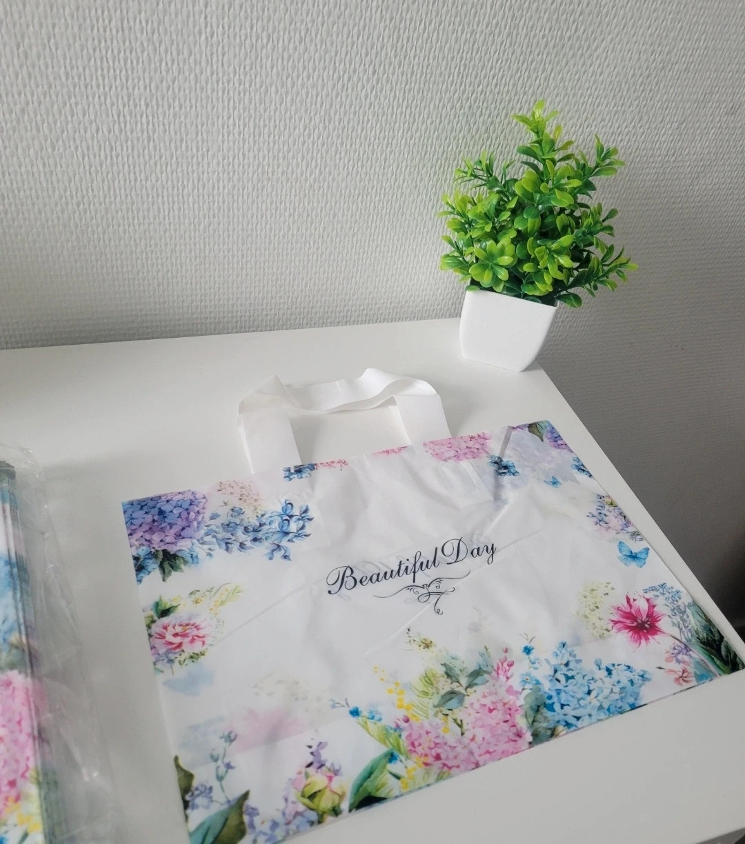 Sac cadeau en plastique 5