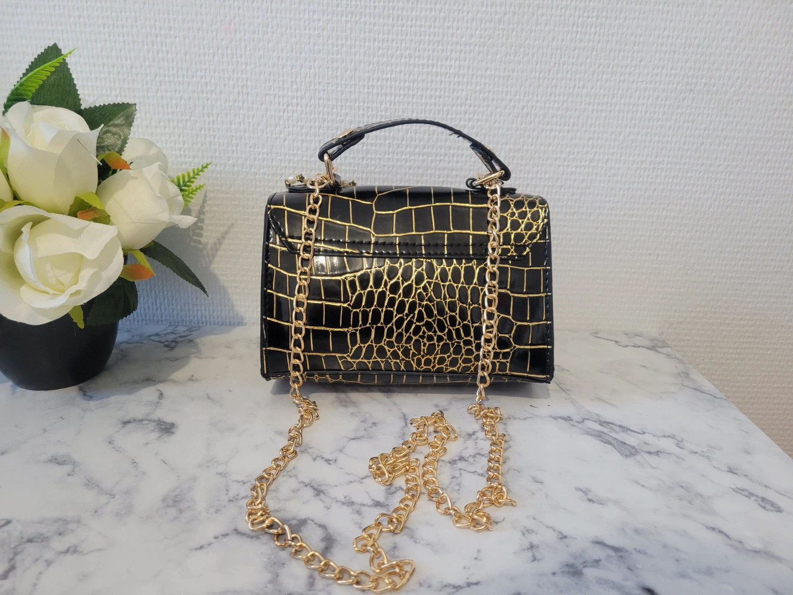 Sac à main bandoulière noir très élégant 5