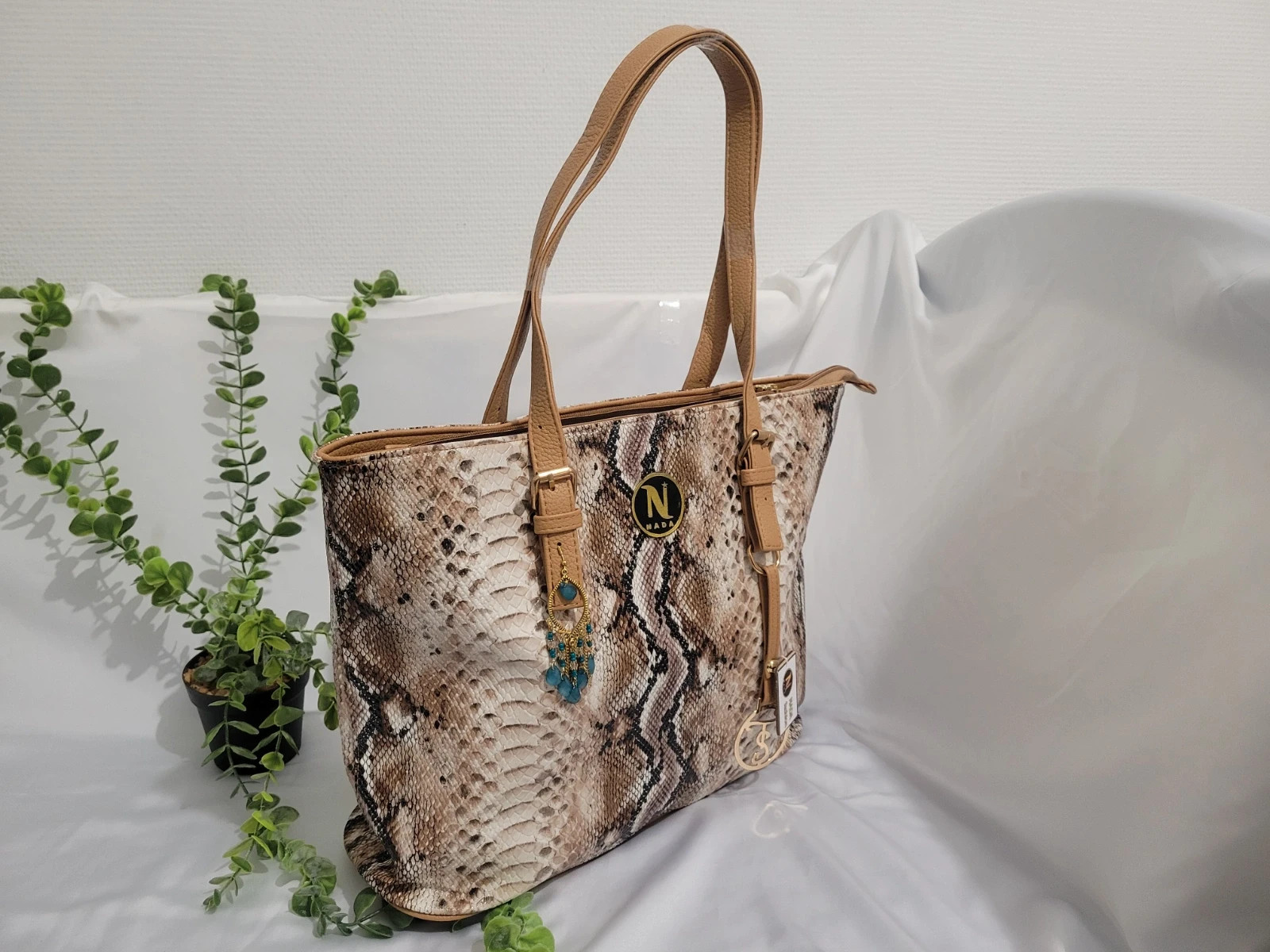 Sac à main grande à la mode 2