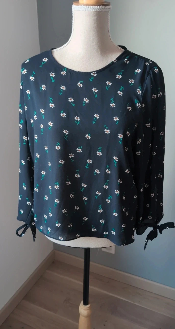 Blouse ONLY T.40 bleu marine fleurie – manches longues à liens - Look Casual