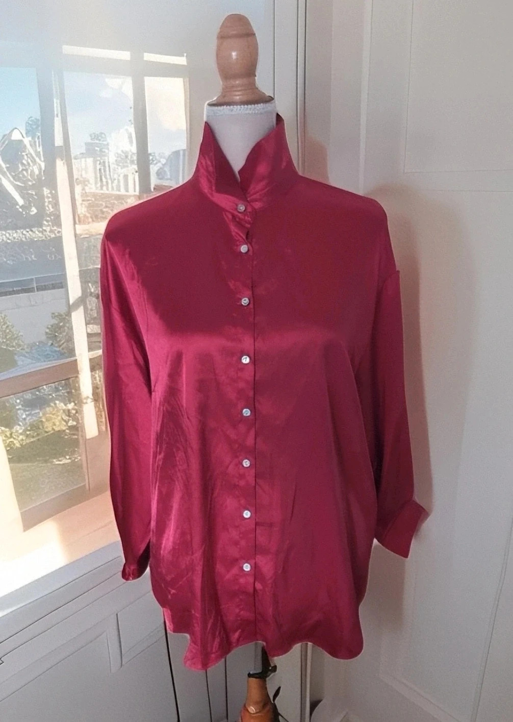 Chemise femme satinée fushia rouge intense brillante - Style preppy chic - Taille S ultra tendance – Boutique Parisienne – taille S / 36 / 8 2