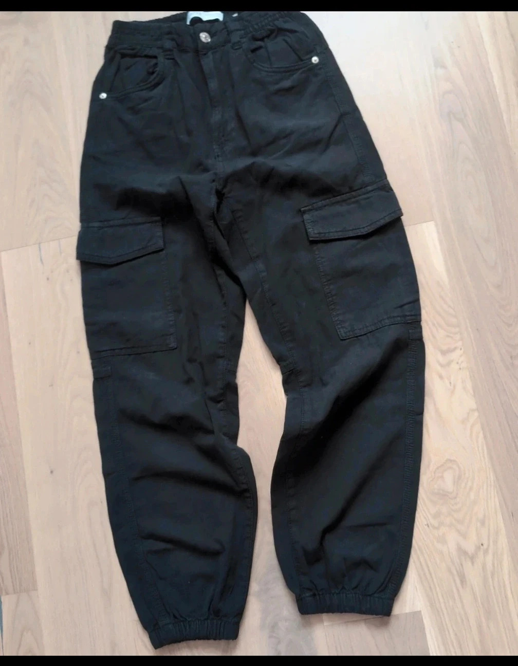 Jogger cargo noir Bershka XS – streetwear, taille haute, tendance Y2K – Bershka – taille XS / 34 / 6 2