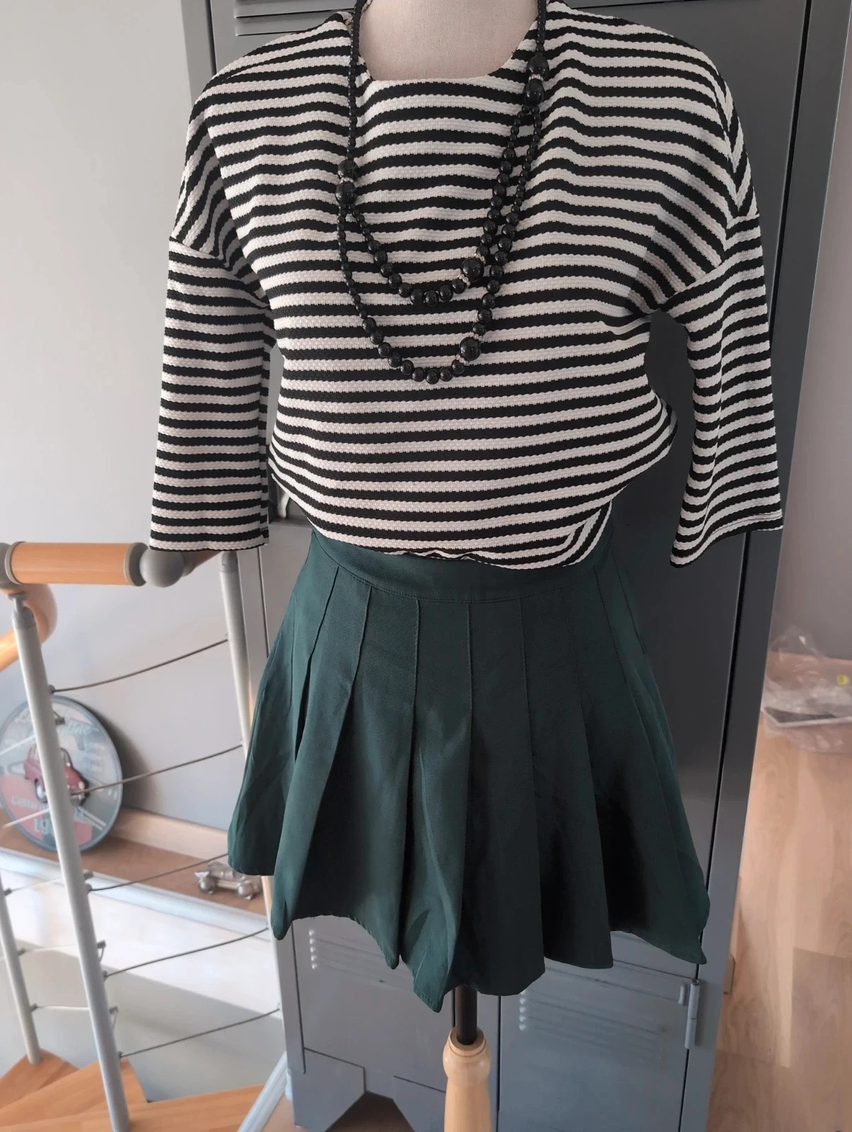 Jupe-short plissée Giracoo – Taille S – Vert sapin / vert foncé Look preppy et tendance – giracoo – taille S / 36 / 8 3