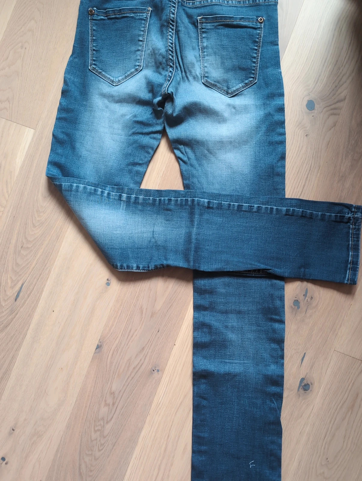 Jean femme Jennyfer – Taille 36 – coupe Intemporelle – Jennyfer – taille S / 36 / 8 5