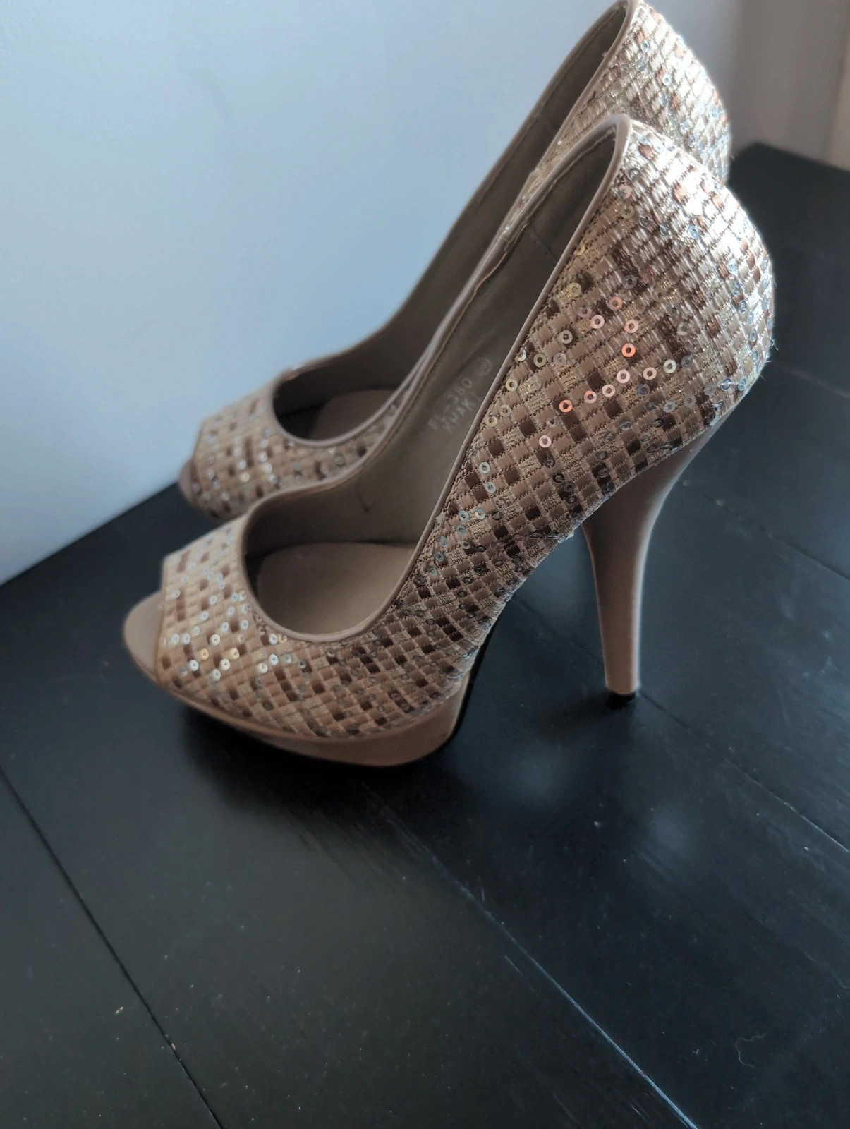 Escarpins plateforme Lov'it T39 beige doré à strass paillettes – Neufs – Chic & Glamour – Lov'it – taille 39 3