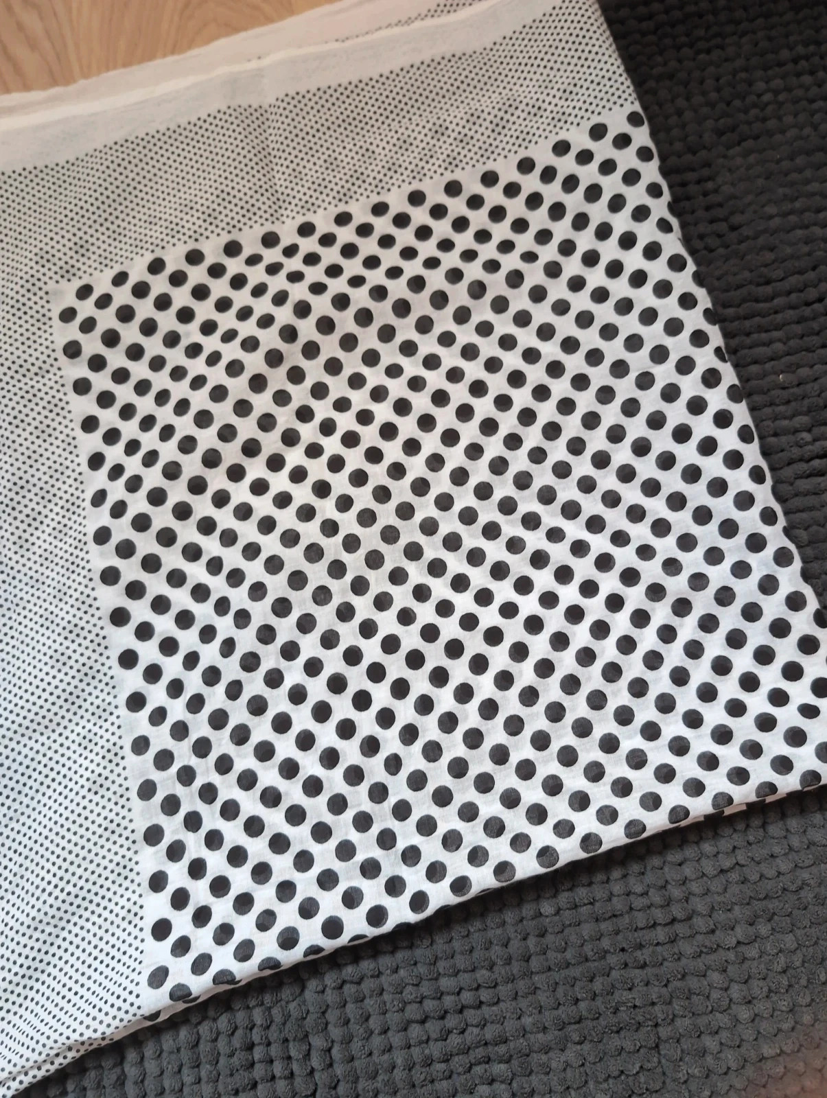 Écharpe Foulard TEX Blanc & Noir à Pois | Chic Élégant Léger | Printemps Été – TEX 3