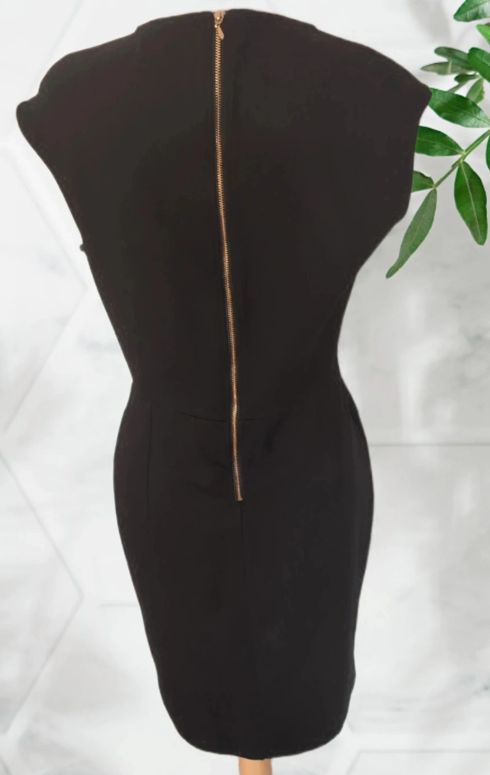Robe Tailleur cintré femme noir H&M taille M chic et tendance – H&M – taille M / 38 / 10 2