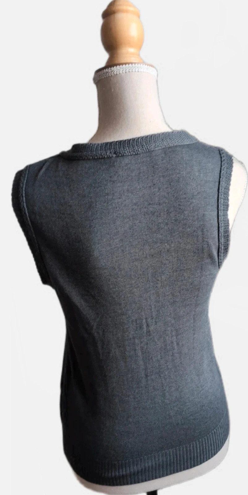 Gilet sans manches gris anthracite maille douce Col V Casual chic - Taille 42 Tendance Stockholm – Une Chose a Part – taille XL / 42 / 14 3