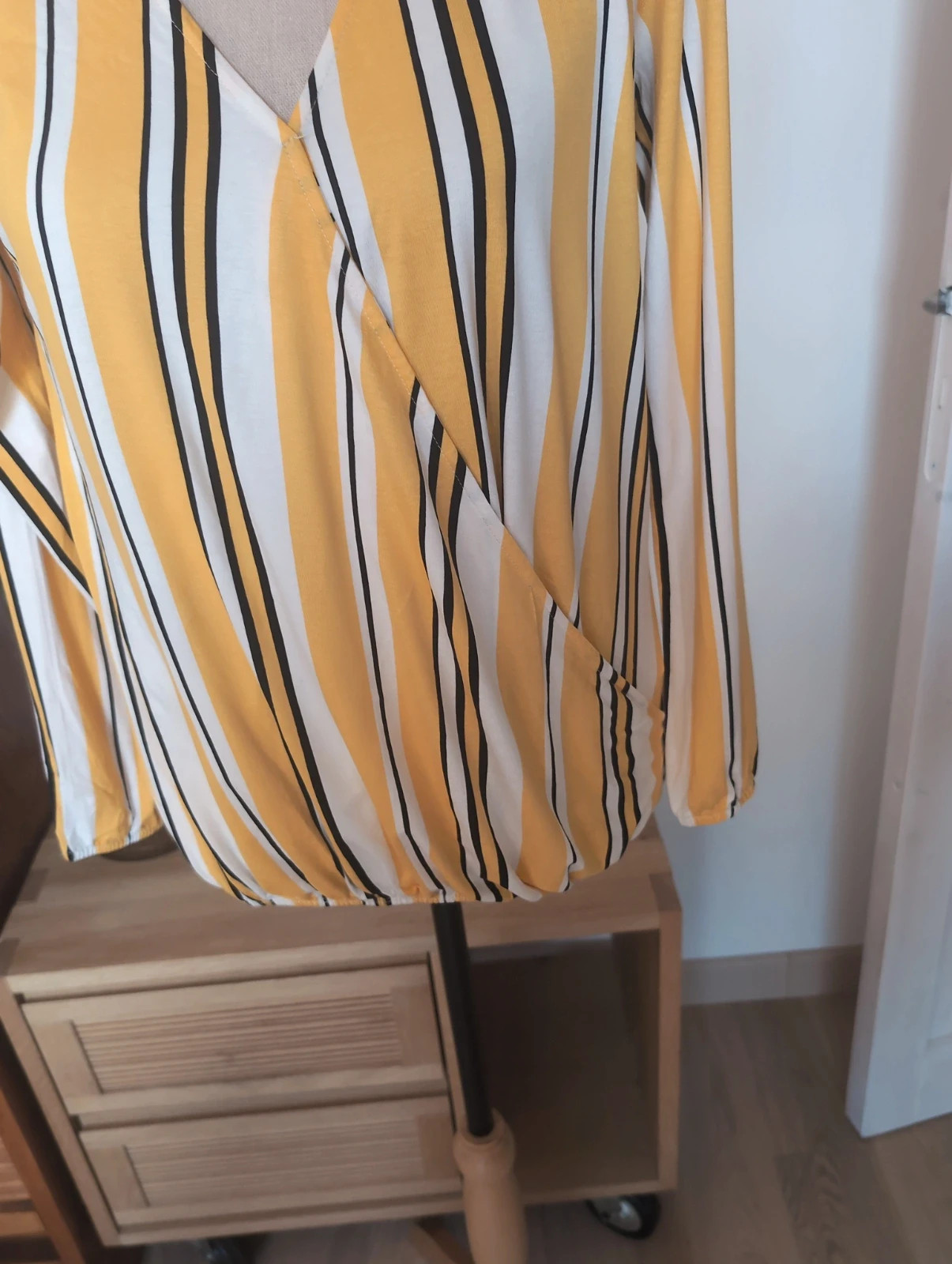 Blouse cache cœur fluide rayée jaune blanc et noir Cache cache - Taille M – Tendance – taille M / 38 / 10 5
