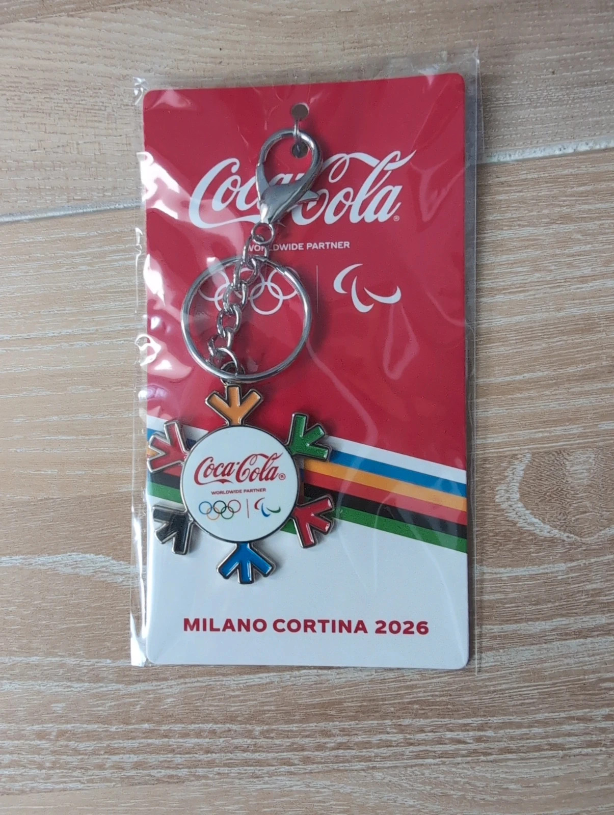 Porte-clés Officiel Coca-Cola x Jeux Olympiques Milano Cortina 2026 – Collector Rare – Coca-Cola 2