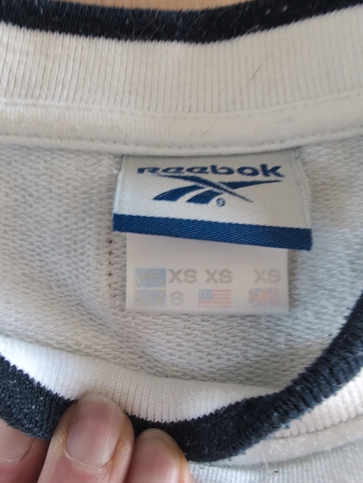 Sweat vintage 2000s Reebok Athletic Dept. blanc & bleu marine – Vintage Dressing – taille XS 4