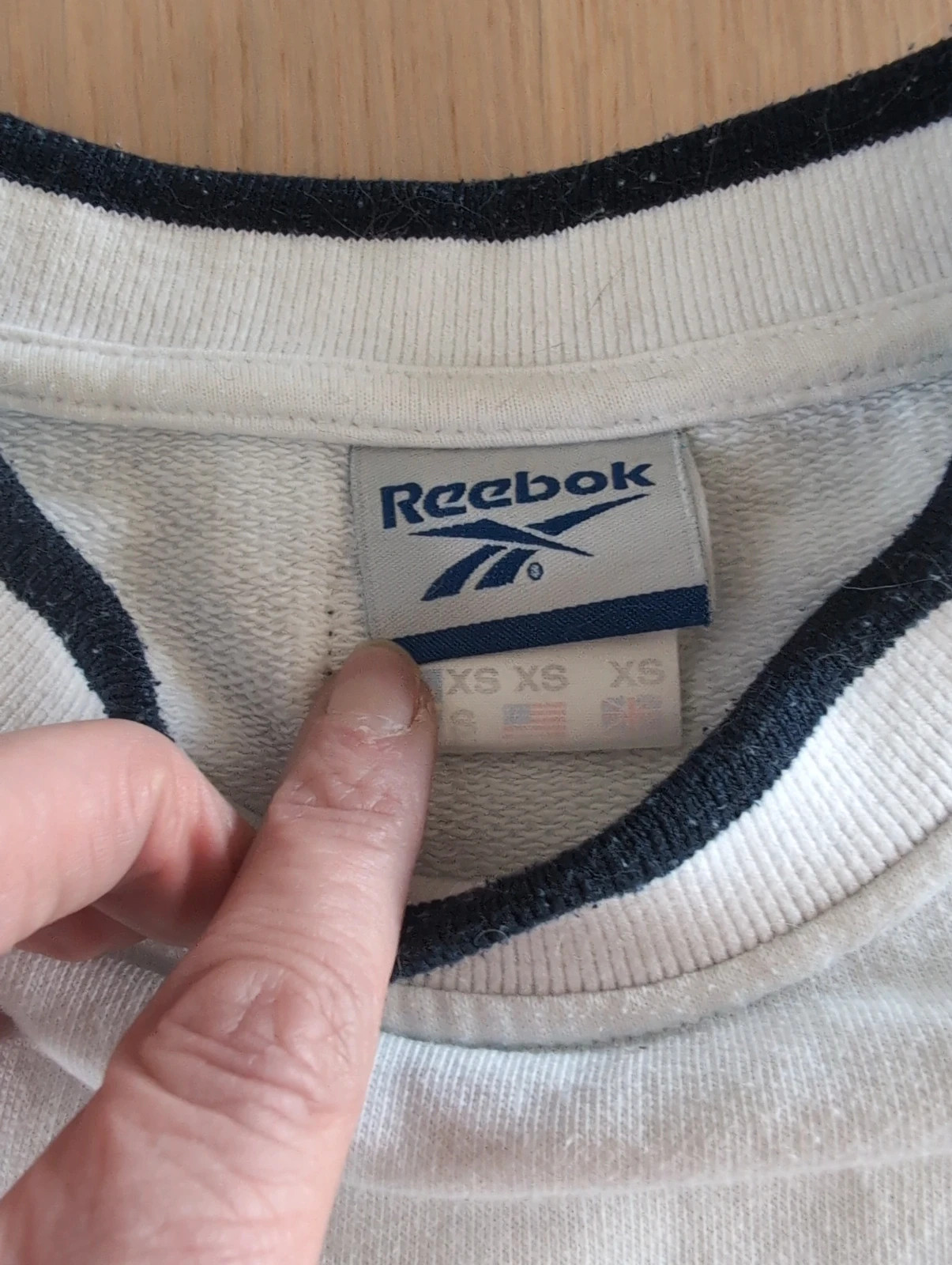 Sweat vintage 2000s Reebok Athletic Dept. blanc & bleu marine – Vintage Dressing – taille XS 5