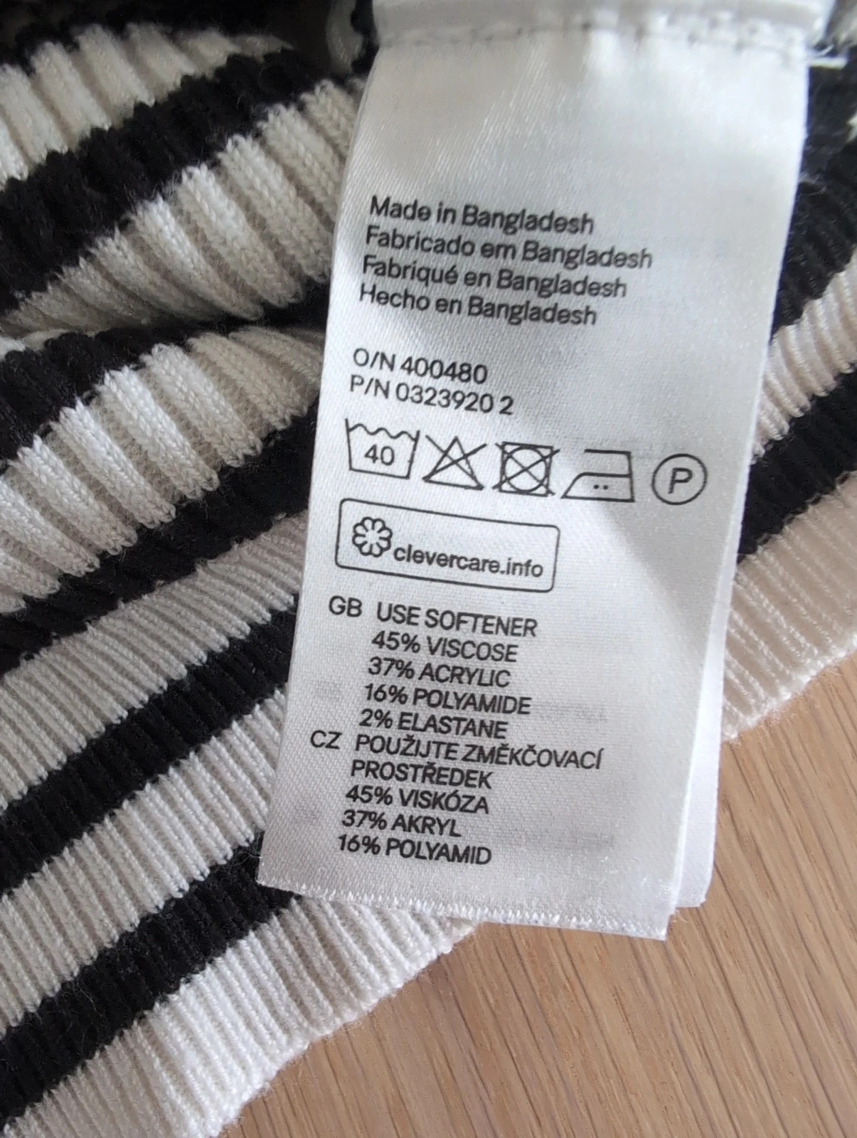 Marinière H&M côtelée noir & blanc – Taille M/38 – État neuf – H&M – taille M / 38 / 10 5