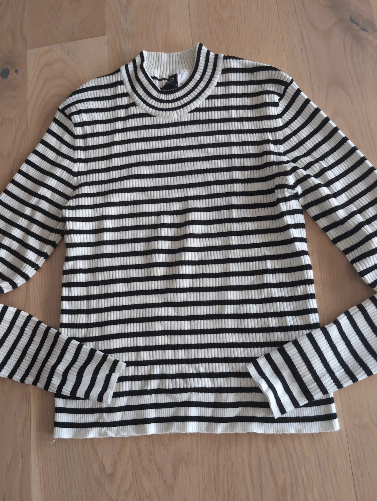 Marinière H&M côtelée noir & blanc – Taille M/38 – État neuf