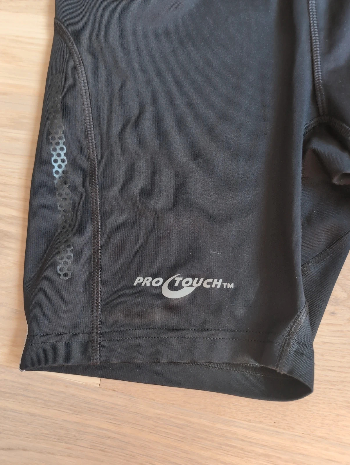 Short running Pro Touch noir – Taille 36 – Léger & respirant – Tendance – taille S / 36 / 8 4