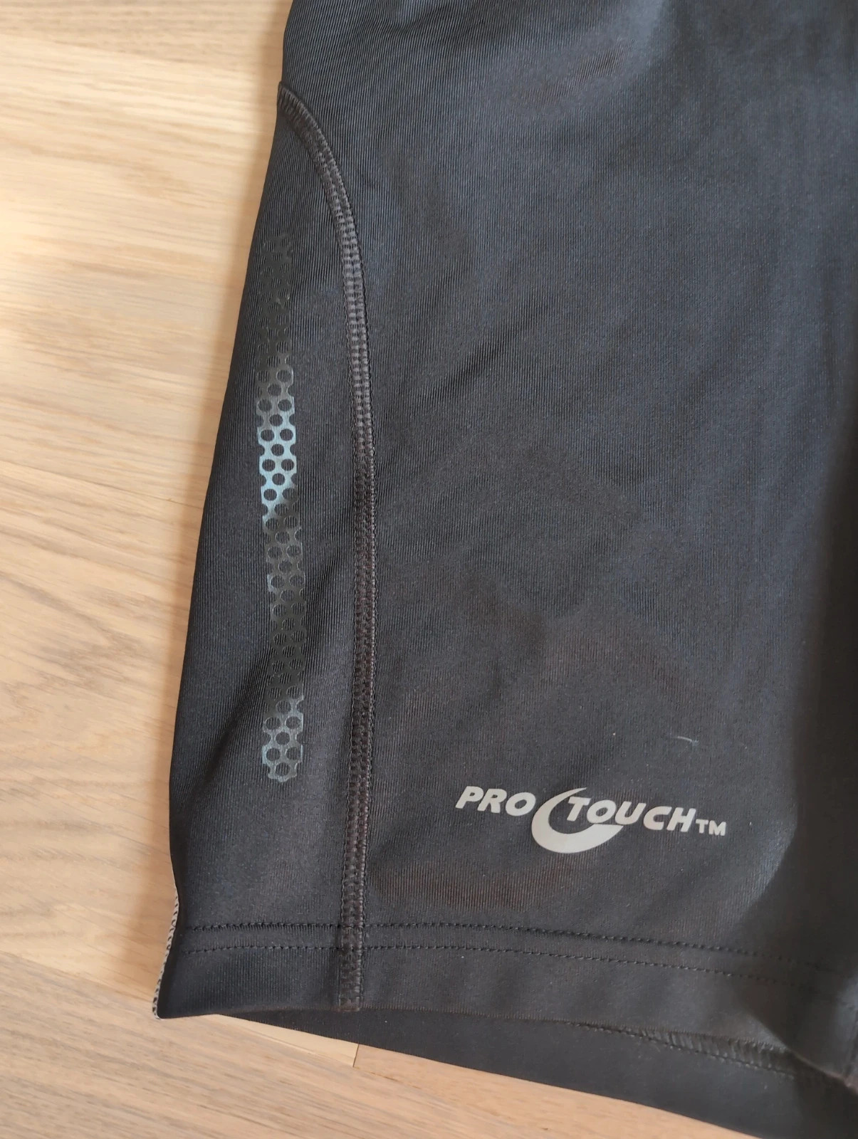 Short running Pro Touch noir – Taille 36 – Léger & respirant – Tendance – taille S / 36 / 8 5