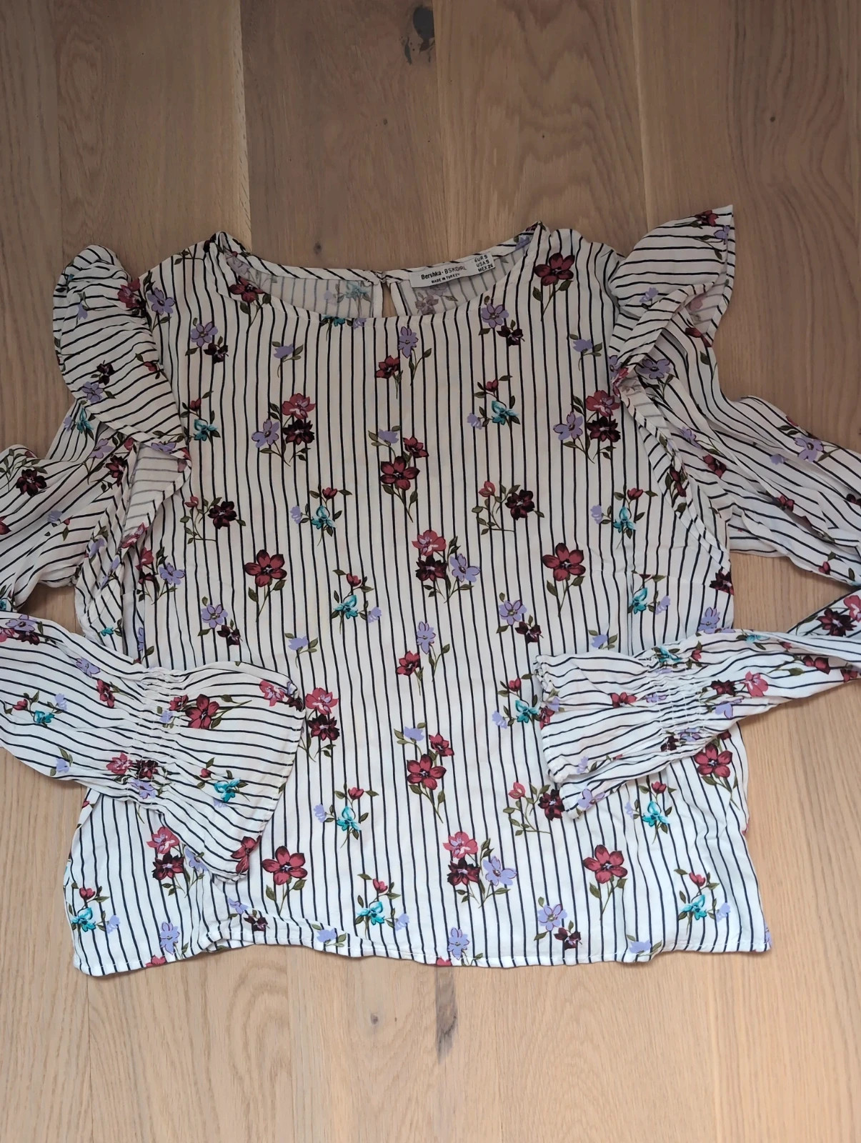 Blouse Bershka fleurie rayée manches bouffantes Taille S | Bohème chic – Tendance – taille S / 36 / 8 3