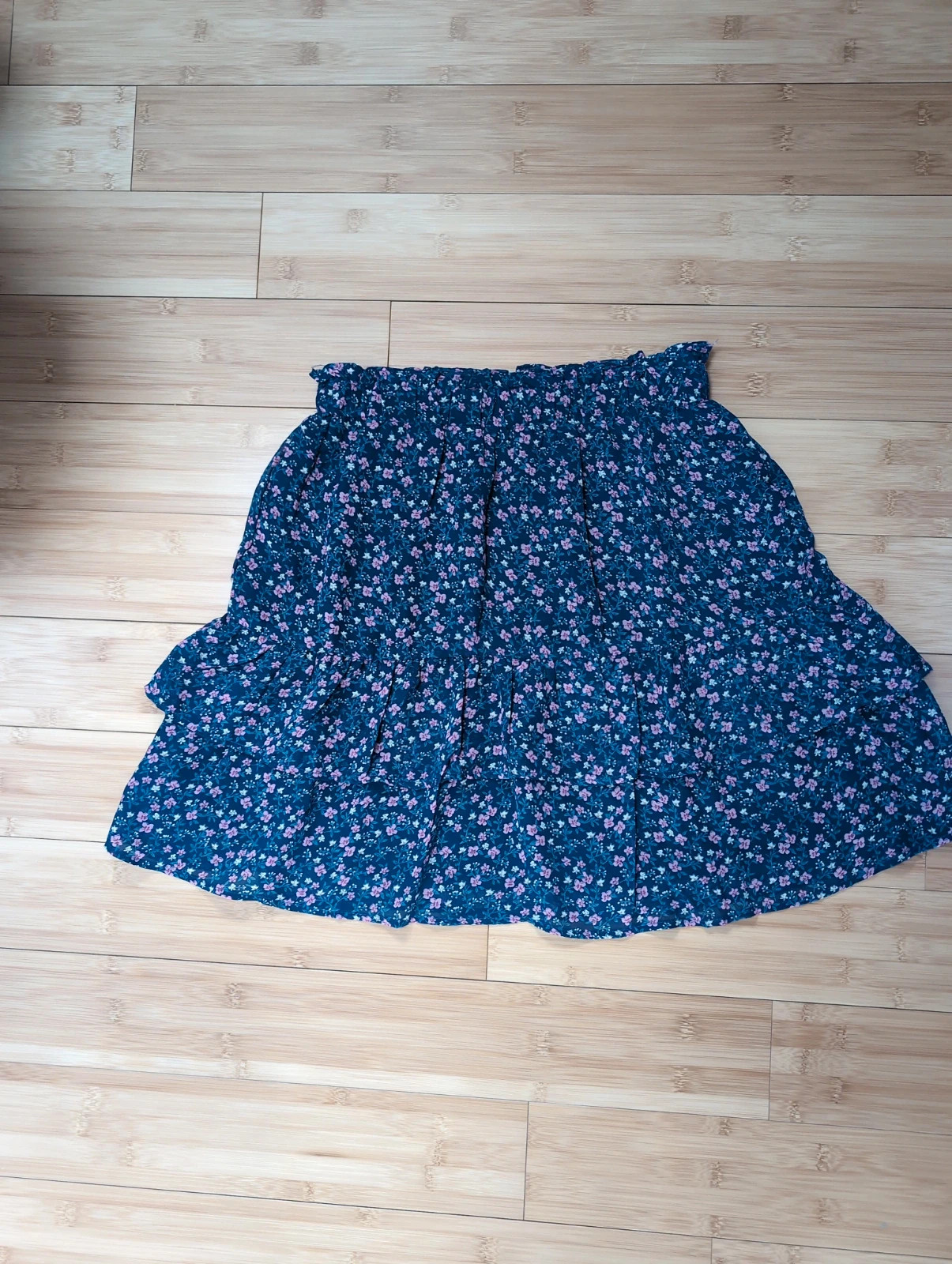 Jupe fleurie ultra tendance. Ikoone & Bianka. Taille S - Neuf avec étiquettes – Tendance – taille S / 36 / 8 2