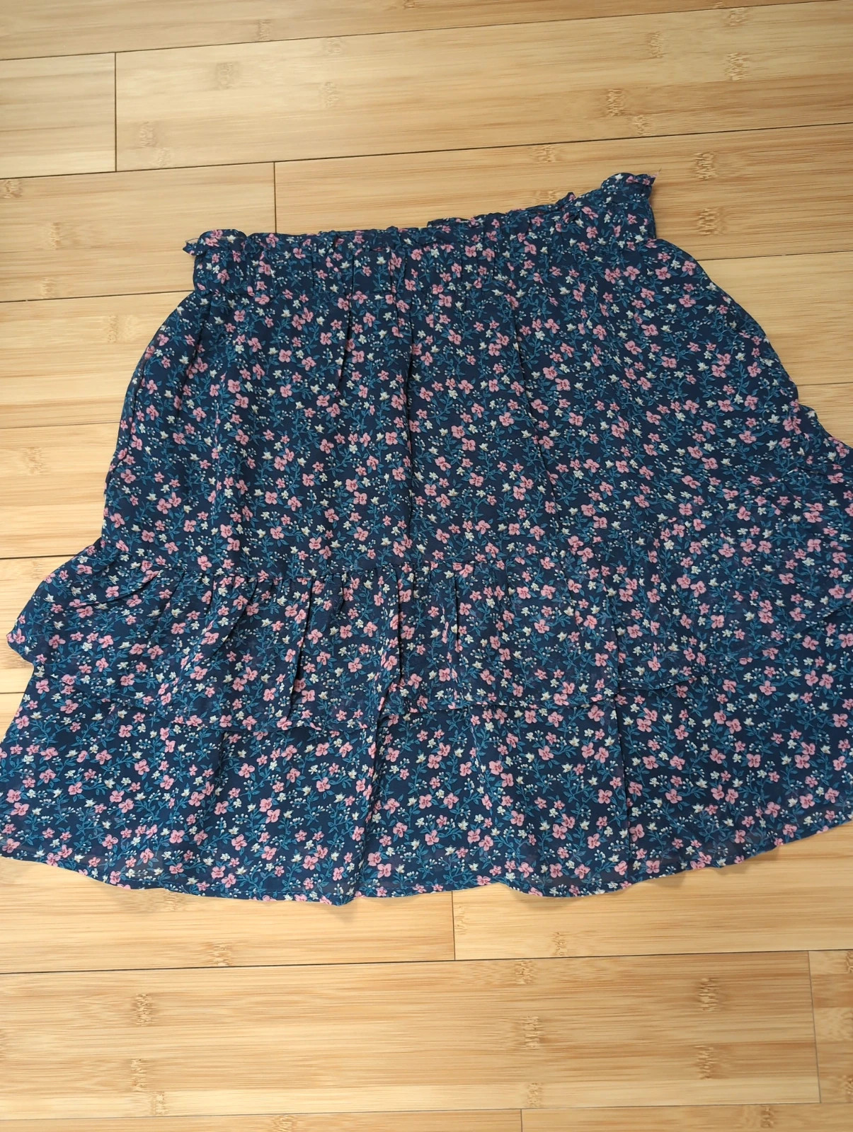 Jupe fleurie ultra tendance. Ikoone & Bianka. Taille S - Neuf avec étiquettes – Tendance – taille S / 36 / 8 3