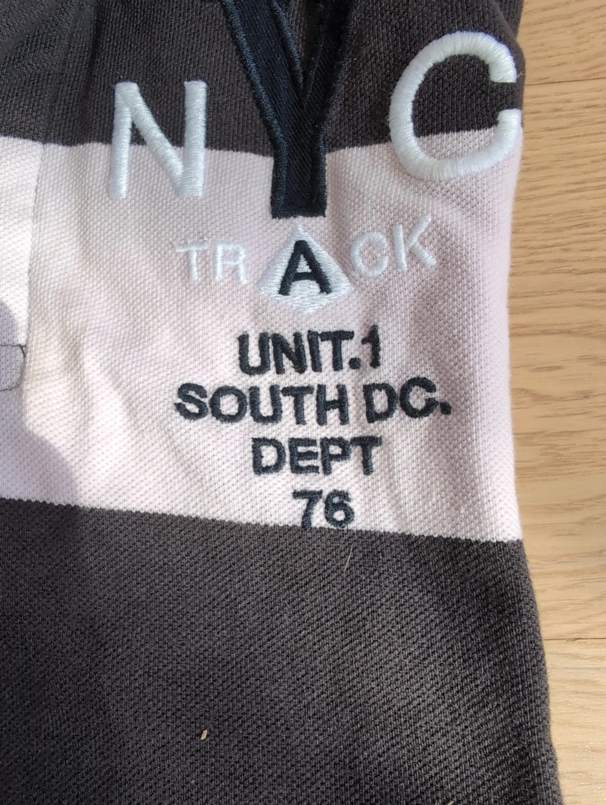 Polo Celio rose pâle & noir – style casual chic – Taille S – très bon état – Tendance – taille S 5