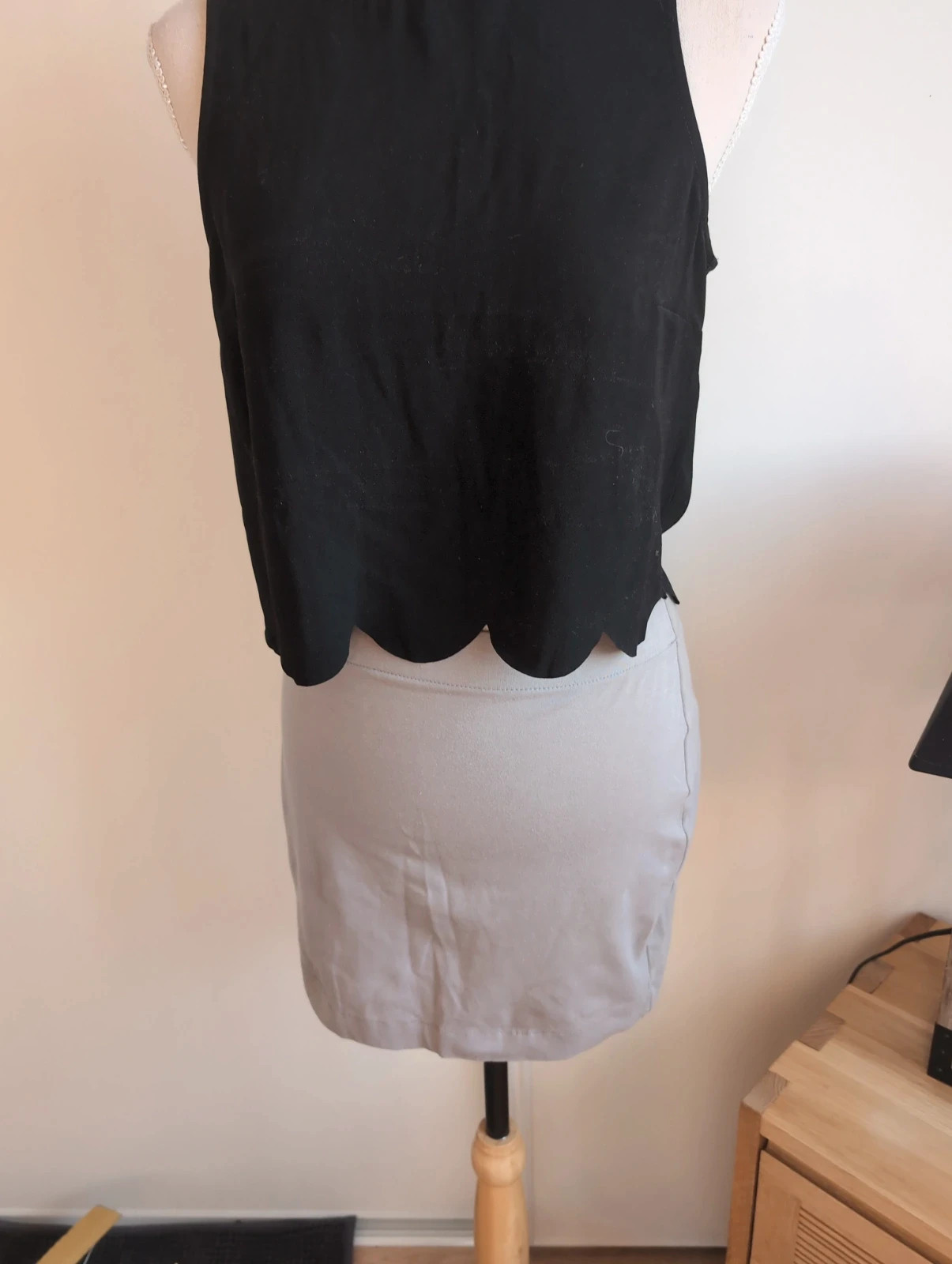 jupe moulante été grise Look chic - Walk and Talk - Taille 36