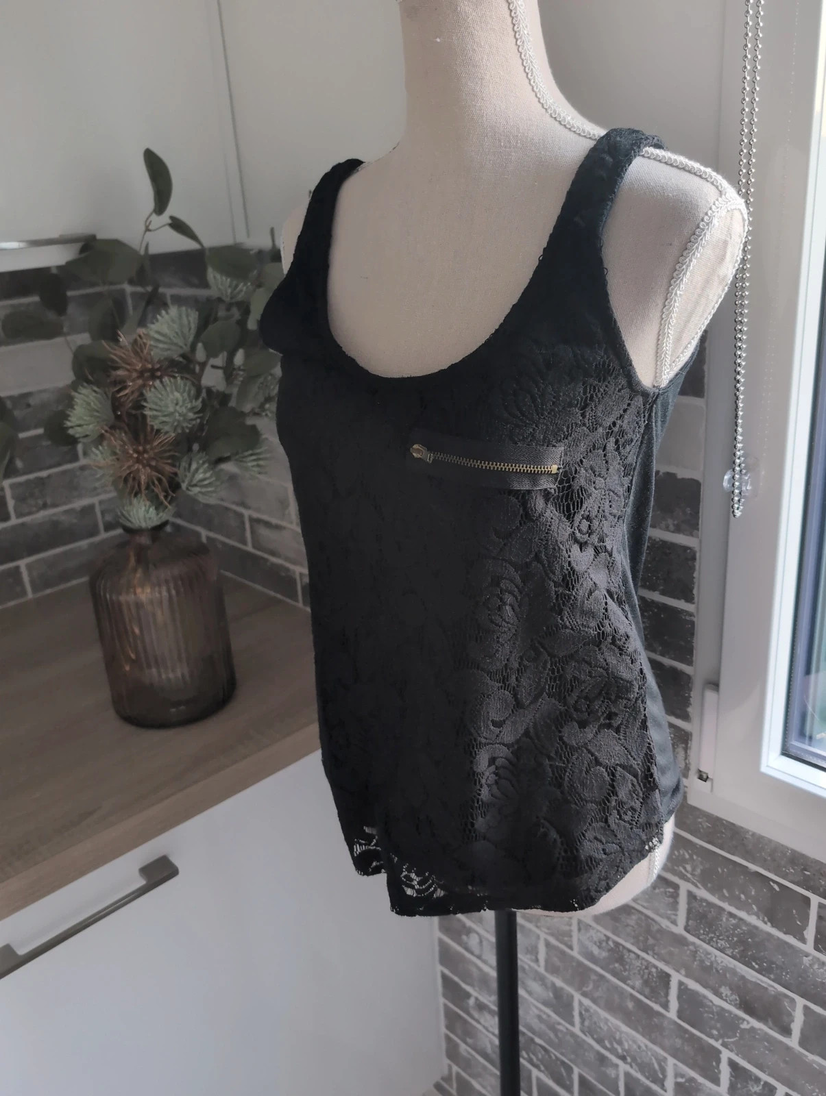 Débardeur noir dentelle Cache Cache – Taille S – Élégant & féminin – Cache cache – taille S 4