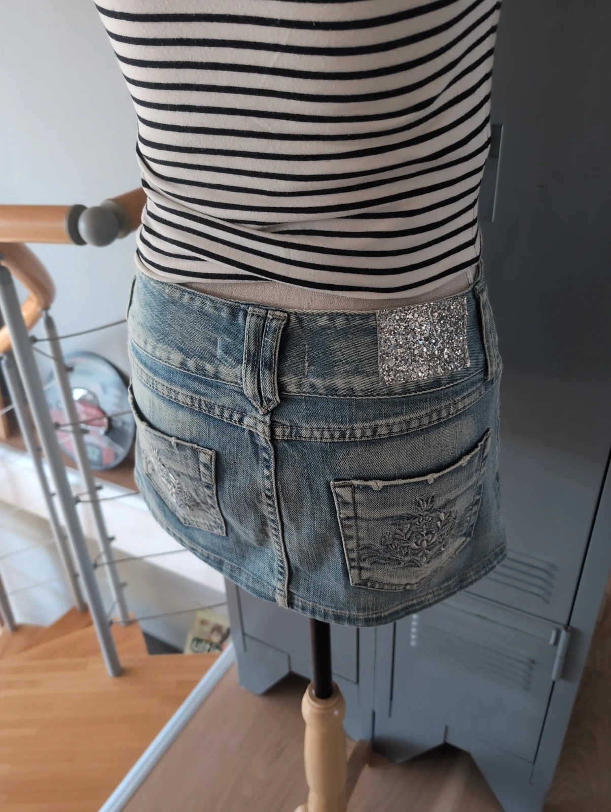 Mini jupe en jean Stradivarius Y2K - taille 36 – denim clair tendance – Stradivarius – taille 36 4