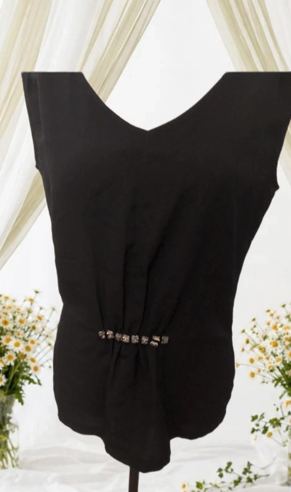 Blouse fluide noire cintrée avec strass - Camaïeu - Taille M Chic – Camaïeu – taille M 4