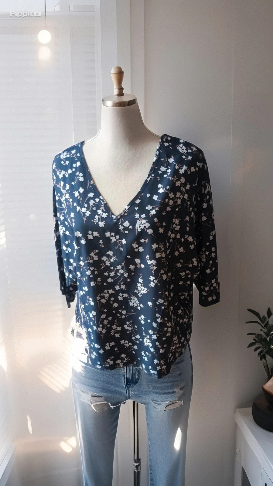 Haut fleuri décolleté en V oversize Emery Rose – Taille 38 Look casual chic