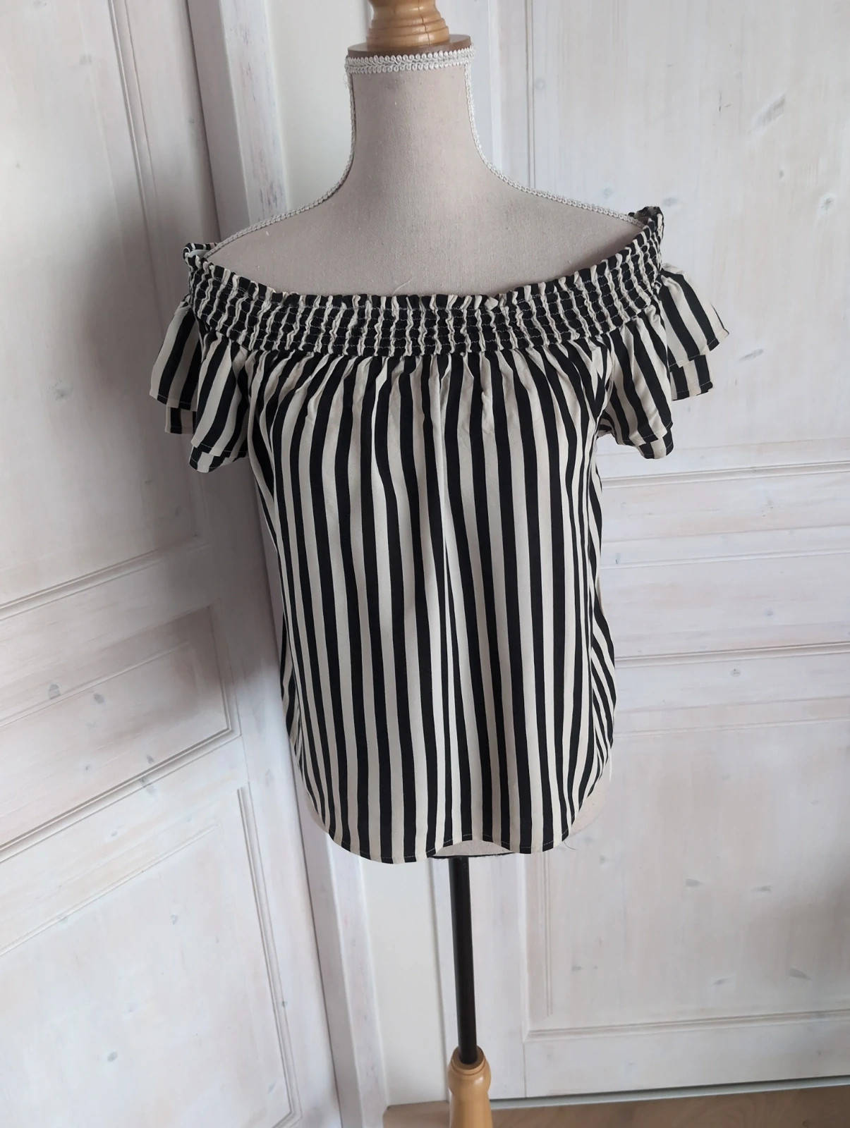 Haut épaules dénudées Pimkie – Beige & Noir – Taille M – Très bon état – Pimkie – taille M 2